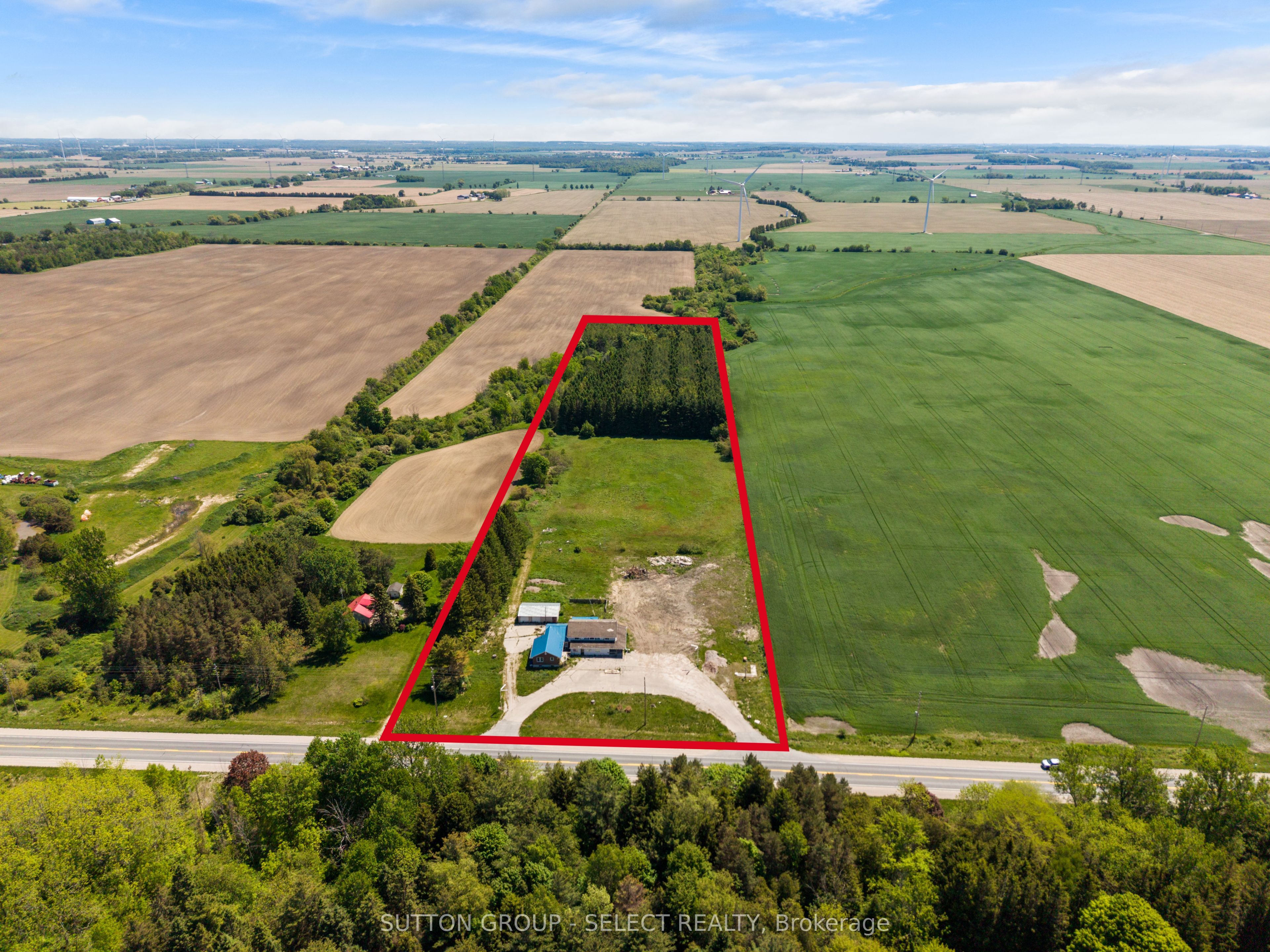 82522 Bluewater Highway Property Photo 1
