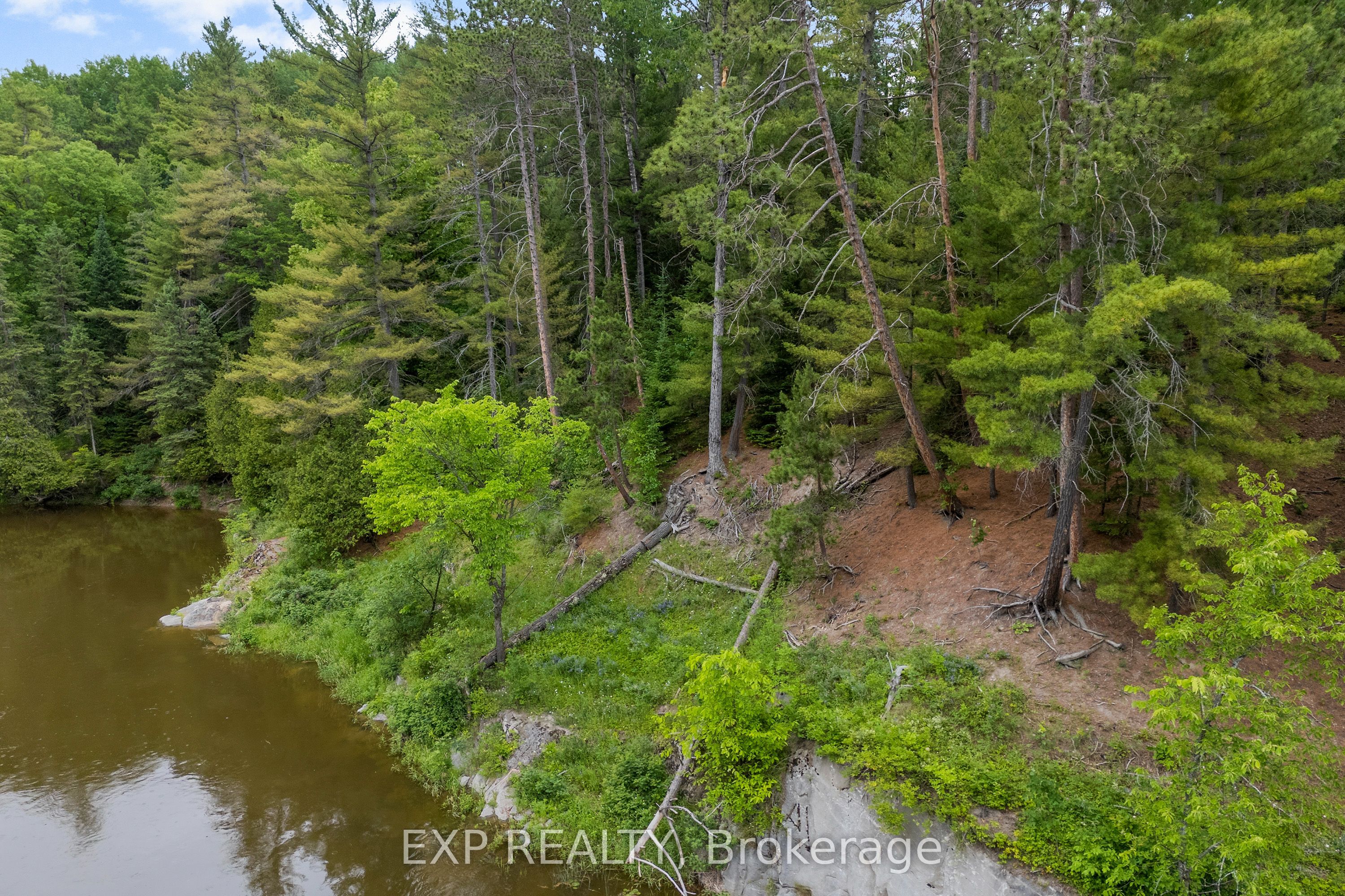 465 Humphries Road Property Photo 7