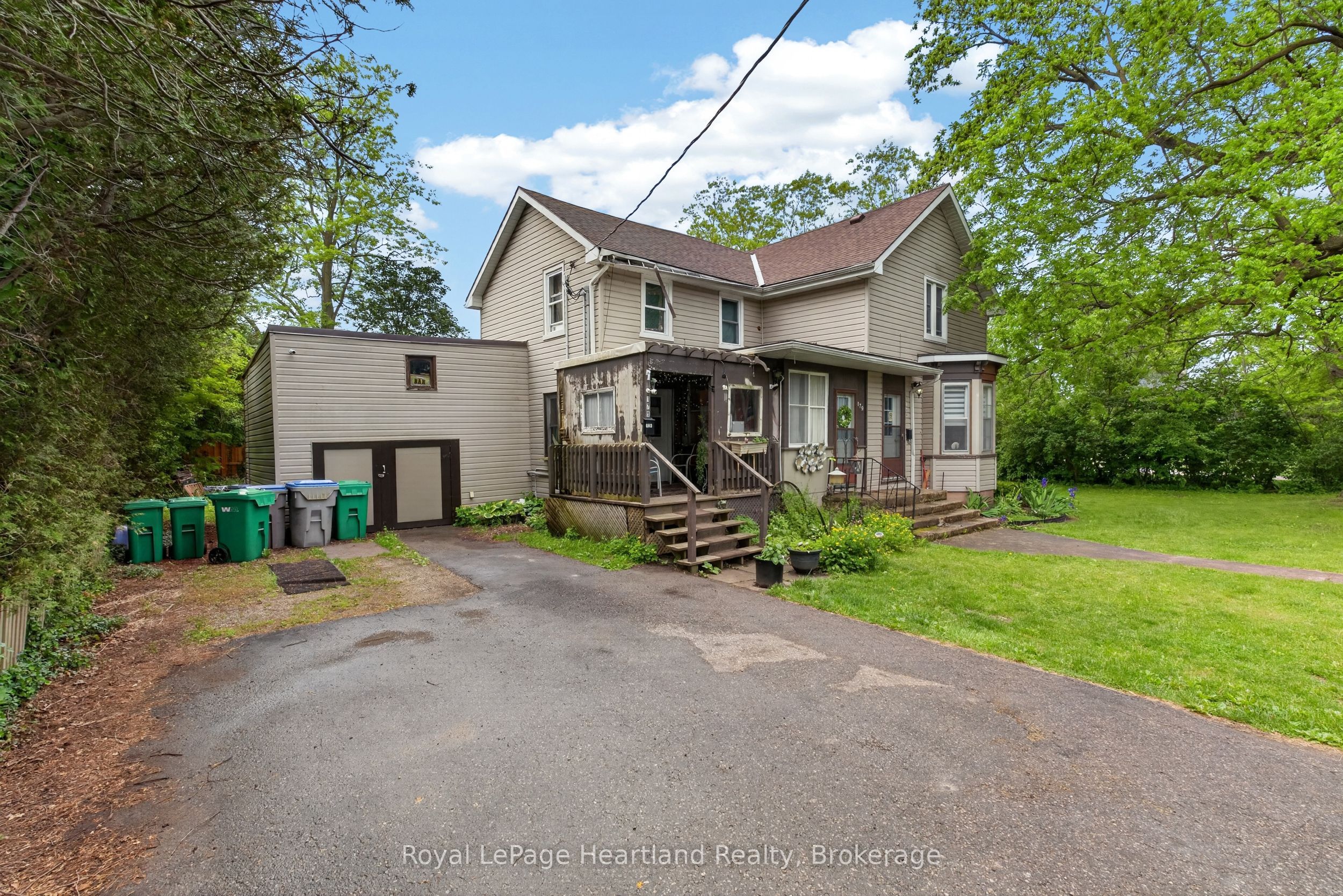 179 Lighthouse Street W Property Photo 6