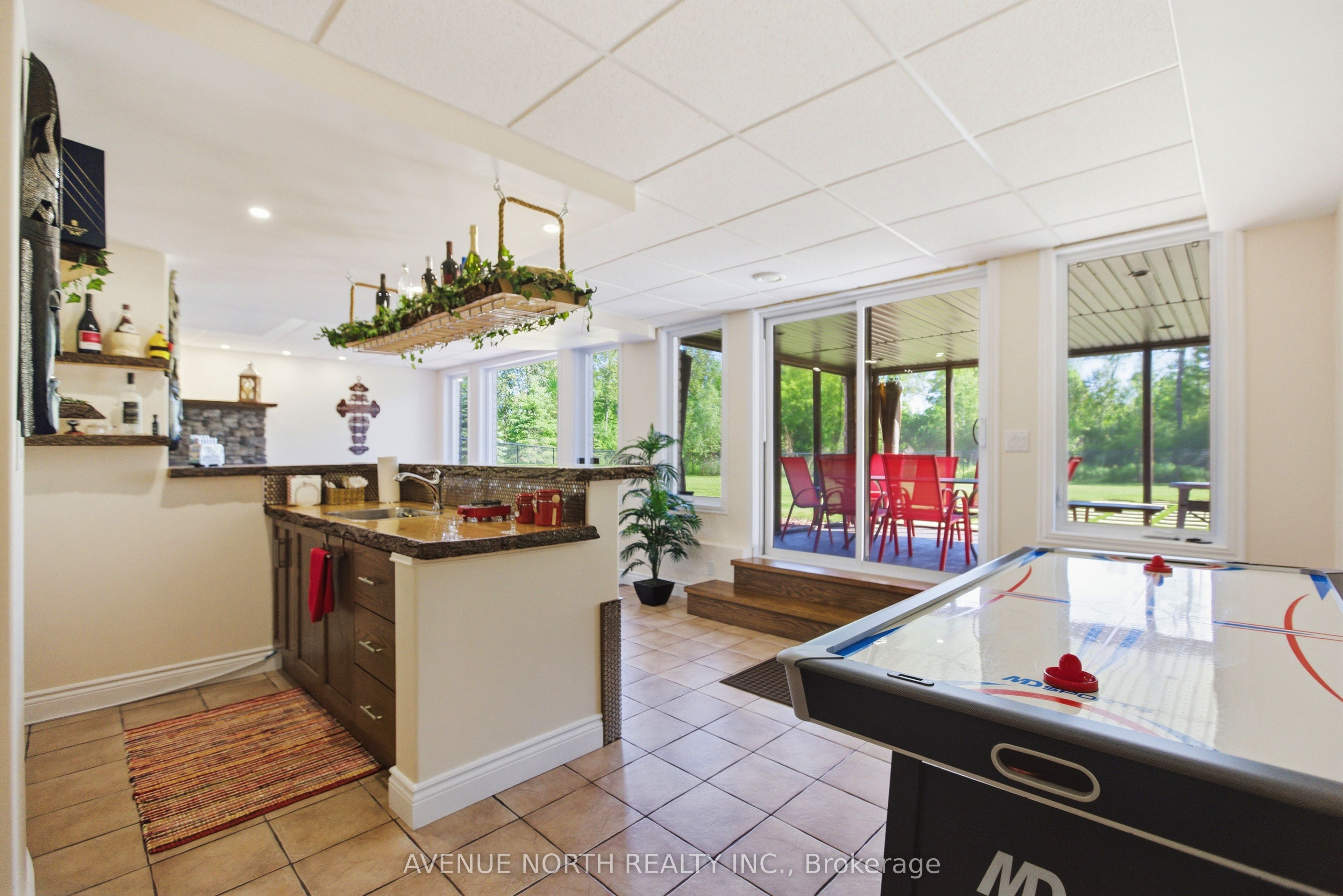 699 Ballycastle Crescent Property Photo 39