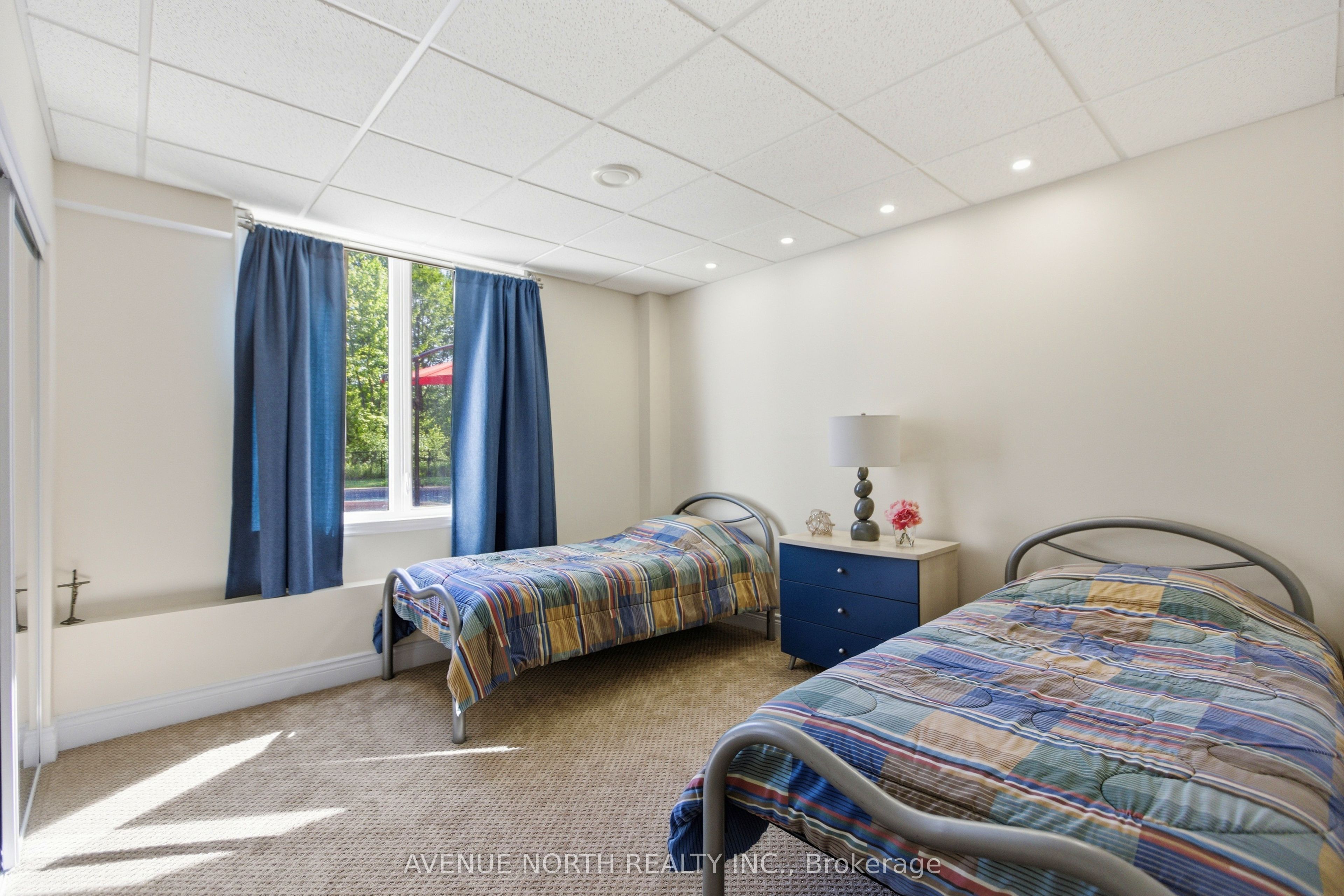 699 Ballycastle Crescent Property Photo 43