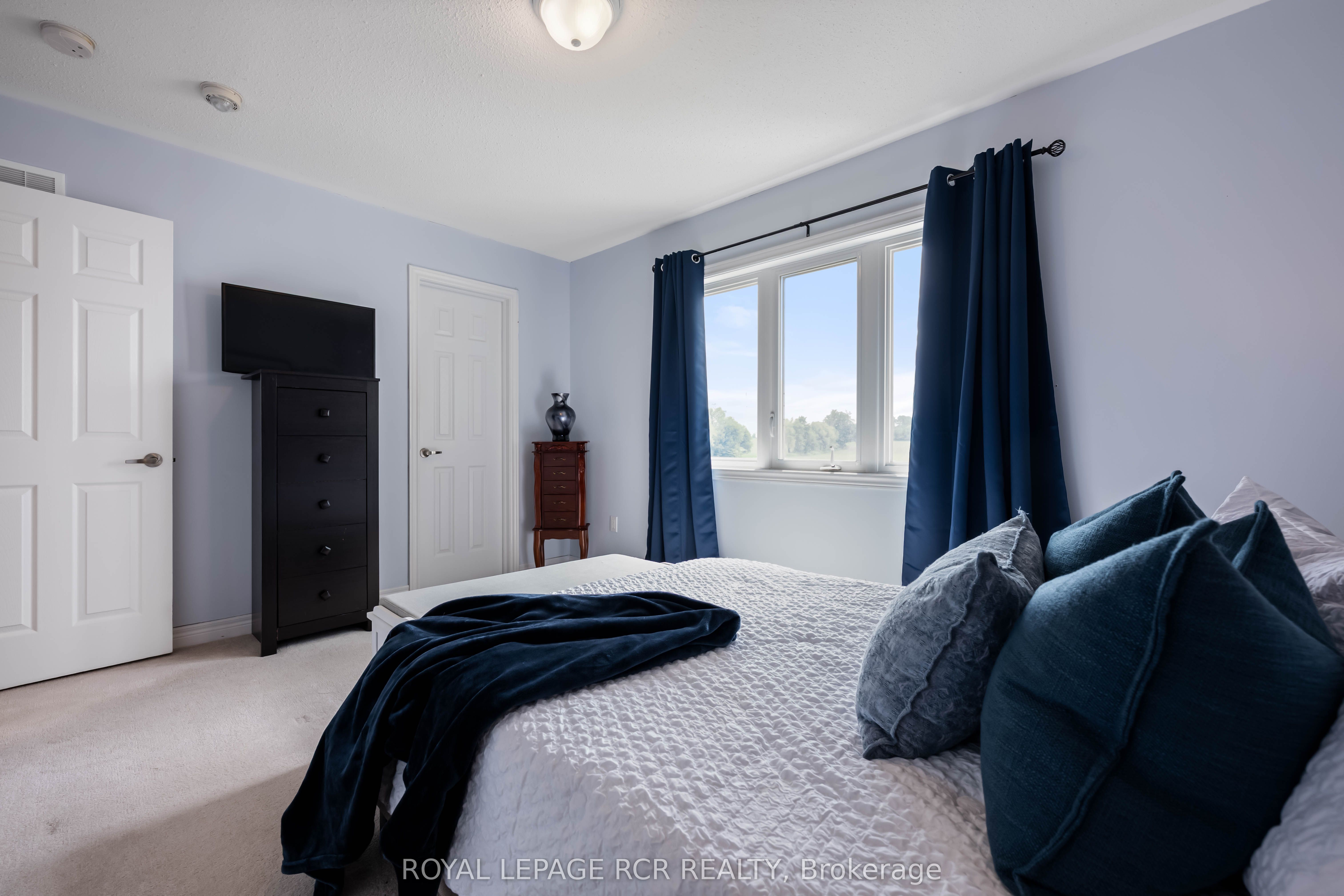 829 Cook Crescent Property Photo 16