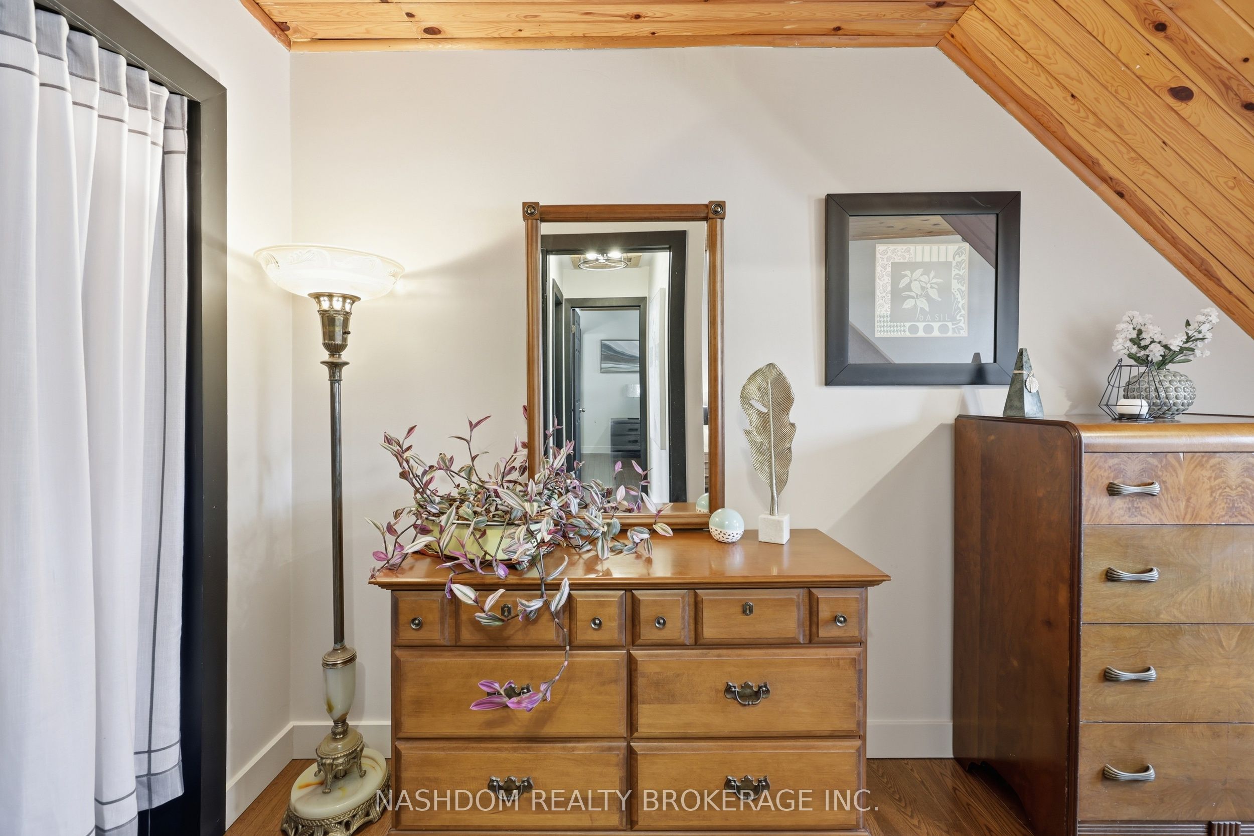 31 Hunter Street Property Photo 29