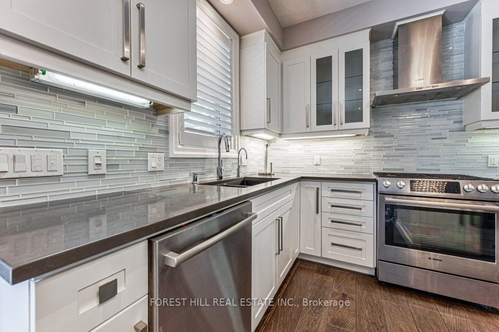 158 Eaglecrest Street Property Photo 16