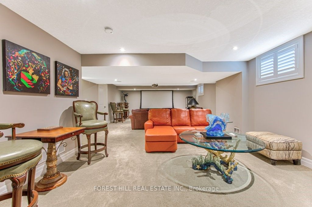 158 Eaglecrest Street Property Photo 36
