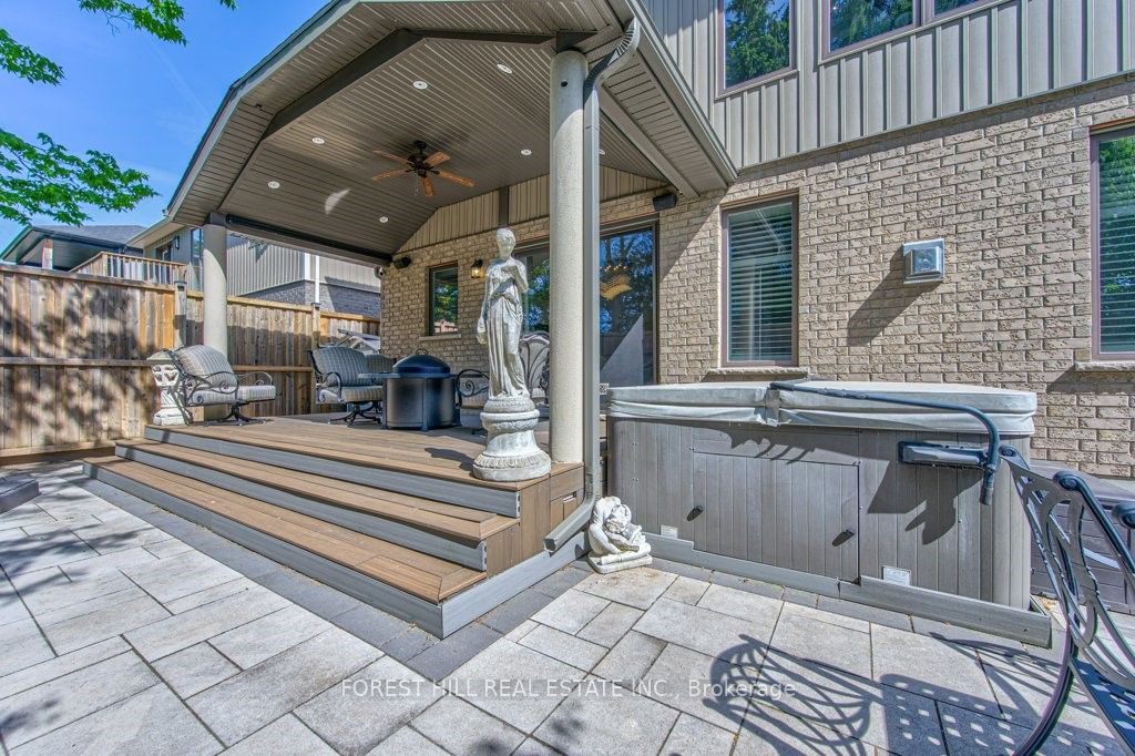 158 Eaglecrest Street Property Photo 44