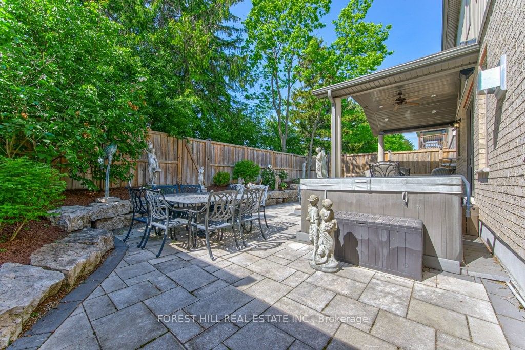 158 Eaglecrest Street Property Photo 47