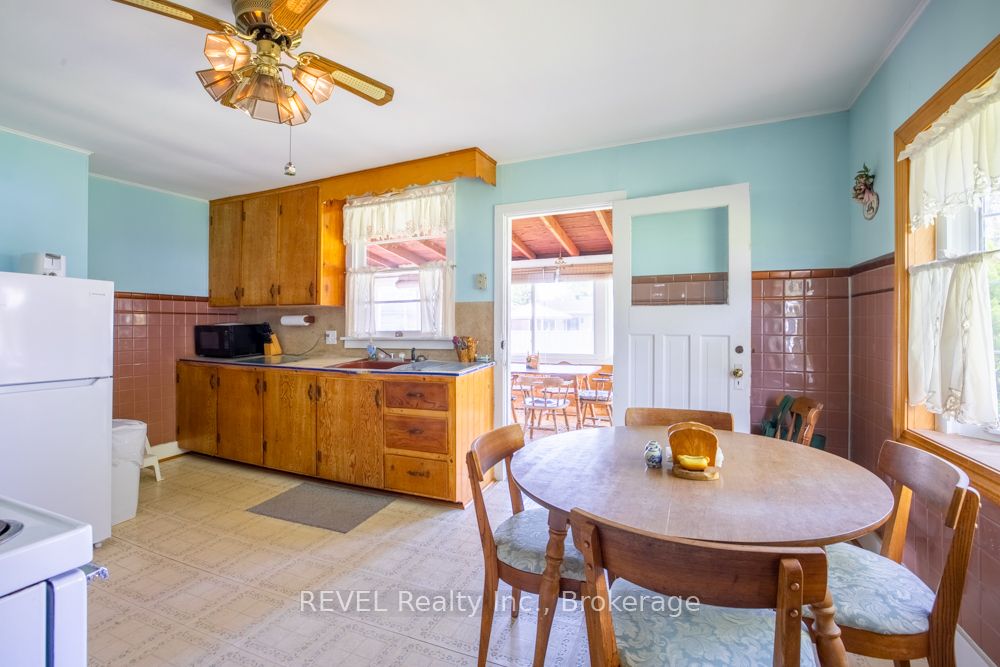 3163 Evadere Avenue Property Photo 9