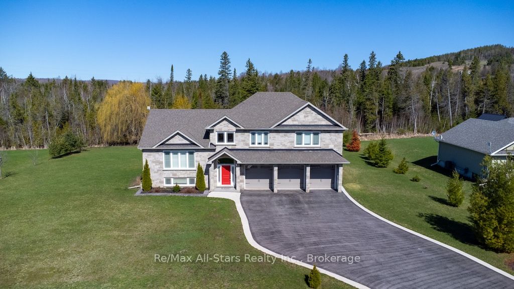 15 Rustlewood Avenue Property Photo 1