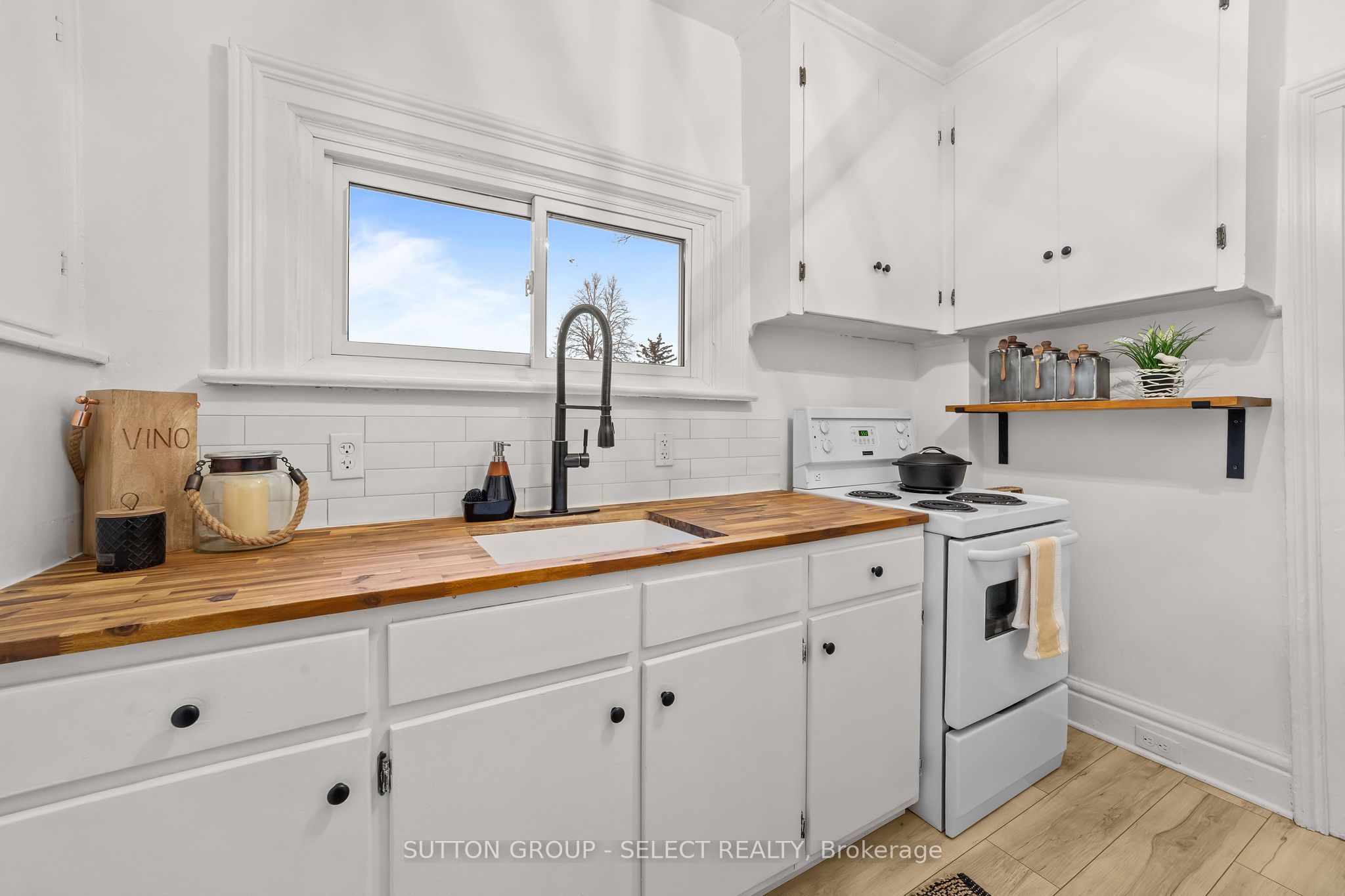 65 Bruce Street Property Photo 33