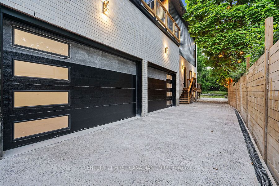 858 William Street Property Photo 4