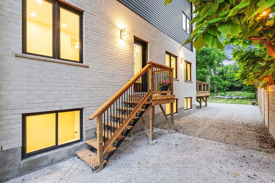 858 William Street Property Photo 5