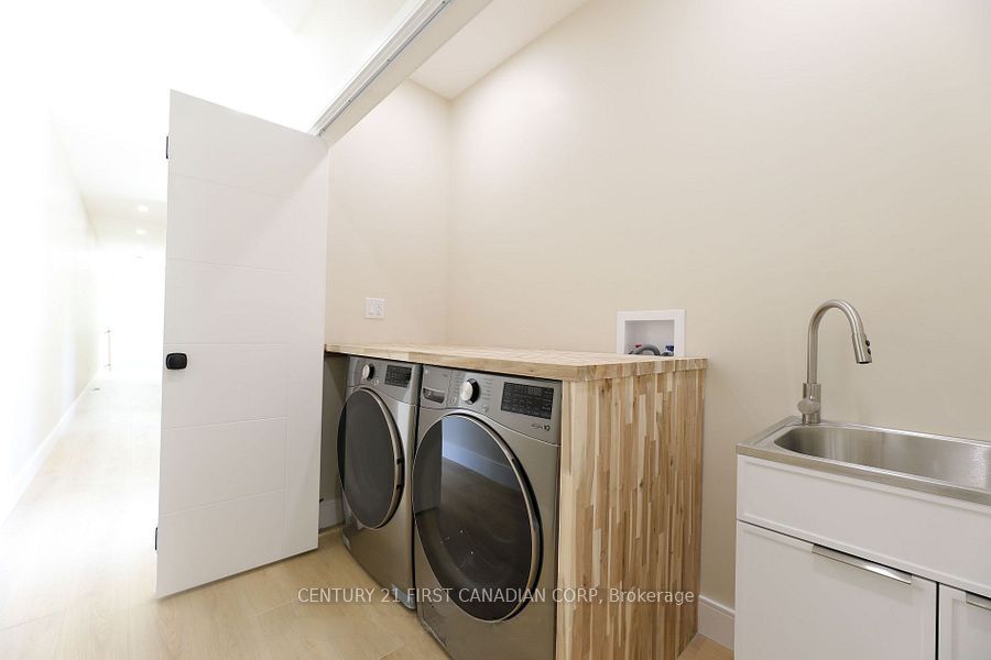 858 William Street Property Photo 35
