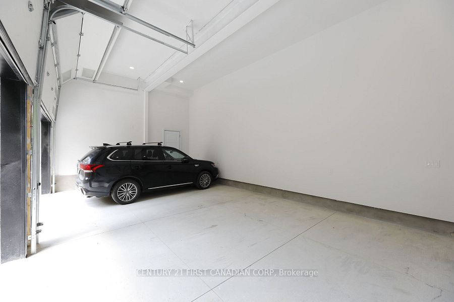 858 William Street Property Photo 43