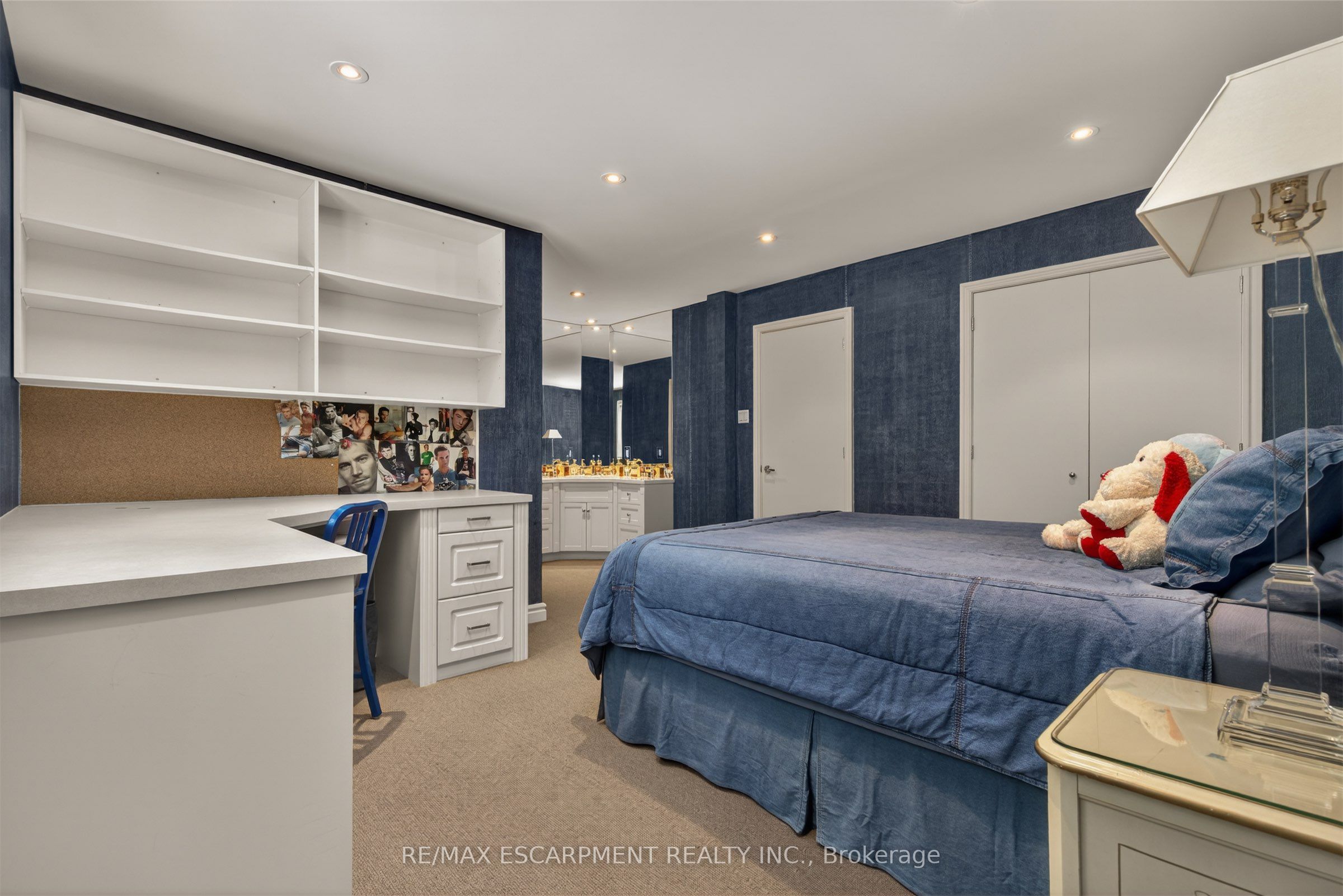 23 Lantern Lane Property Photo 28