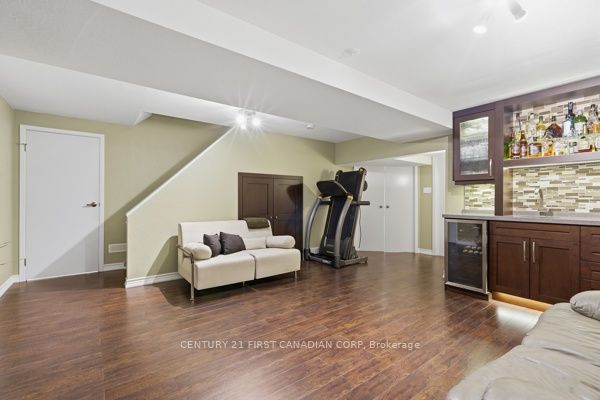 1 Scottsdale Street Property Photo 36
