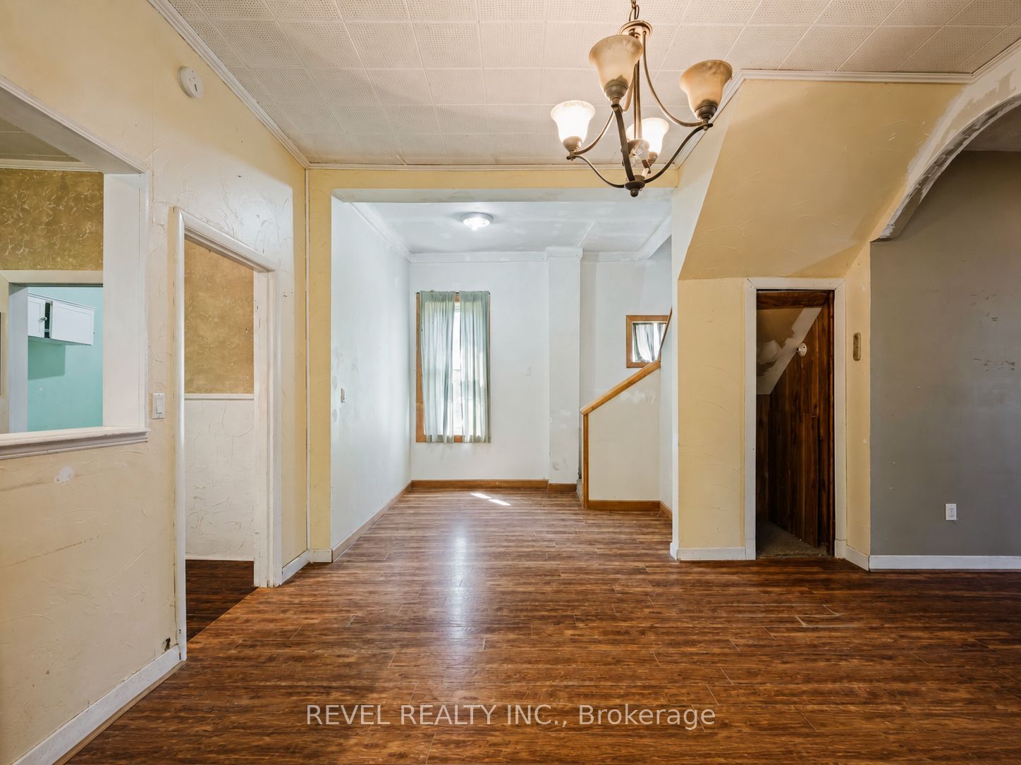 279 1st Avenue S Property Photo 15