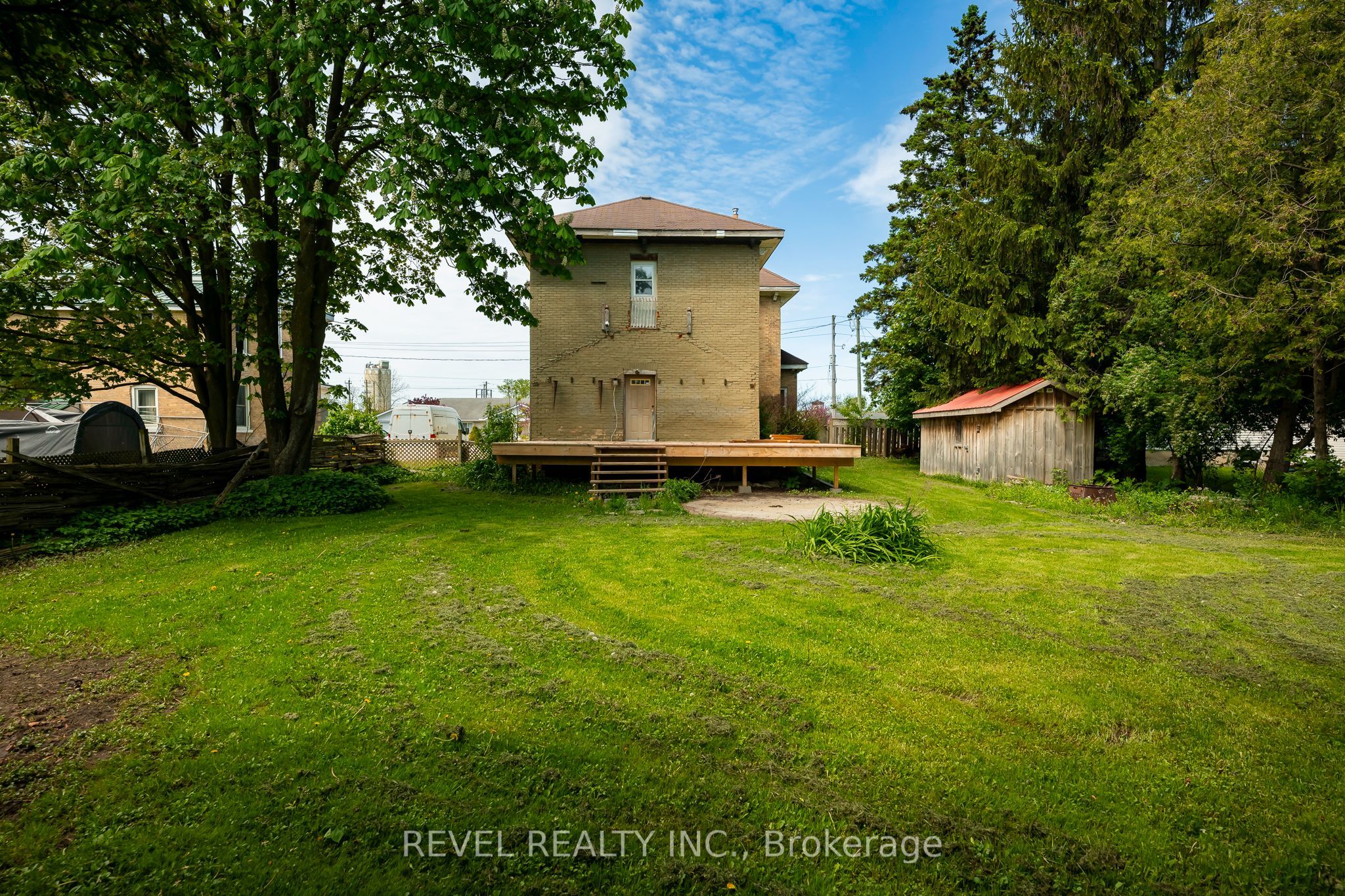 279 1st Avenue S Property Photo 37