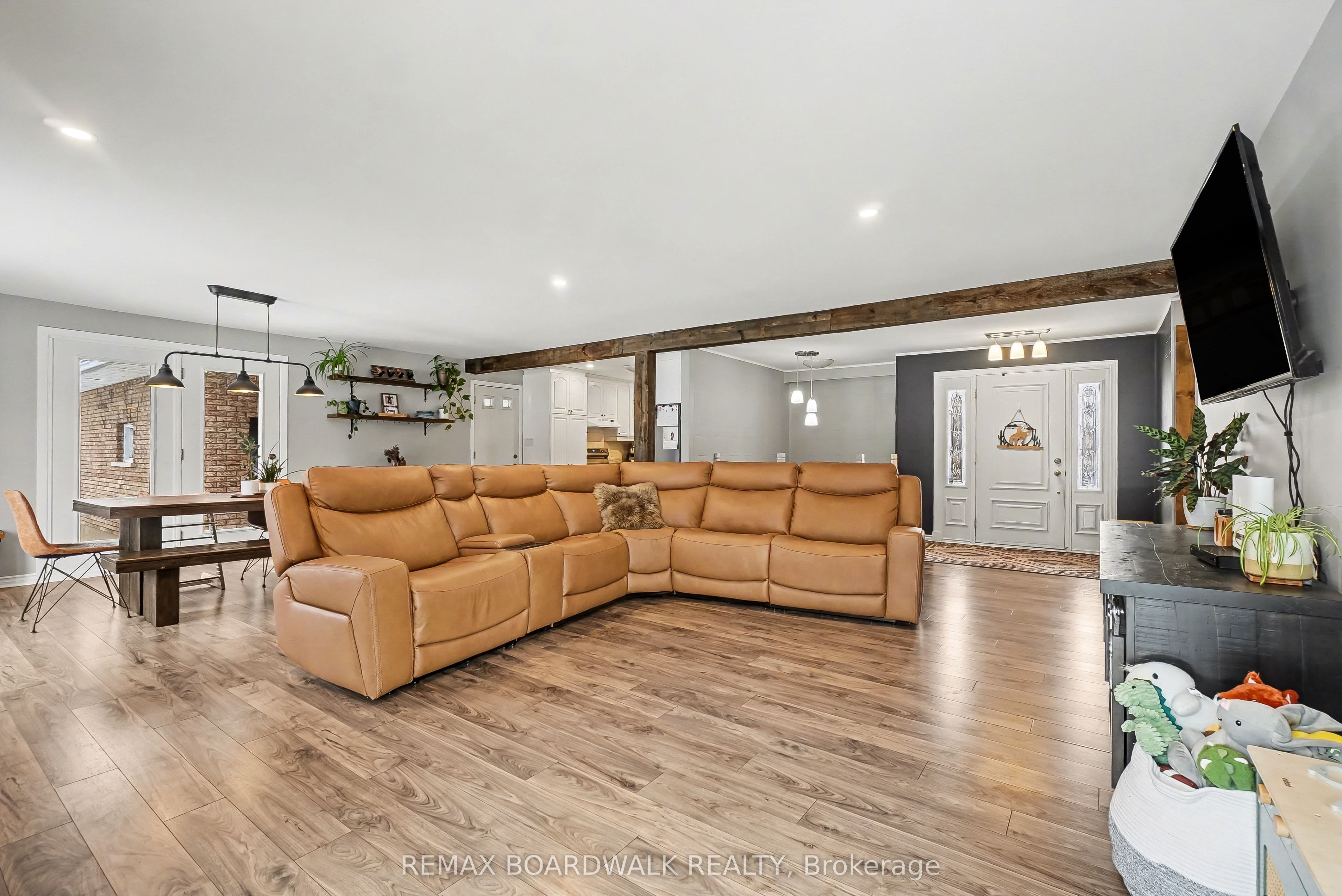 1500 Du Golf Road Property Photo 9