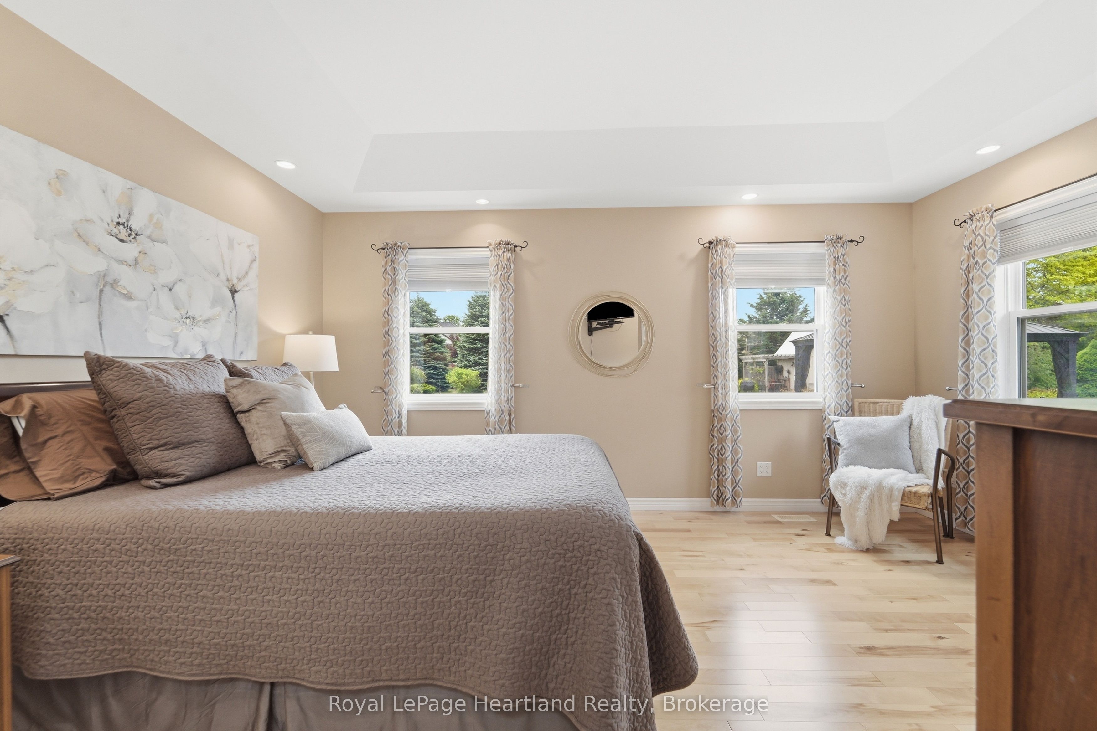 35095 Old River Road N Property Photo 20