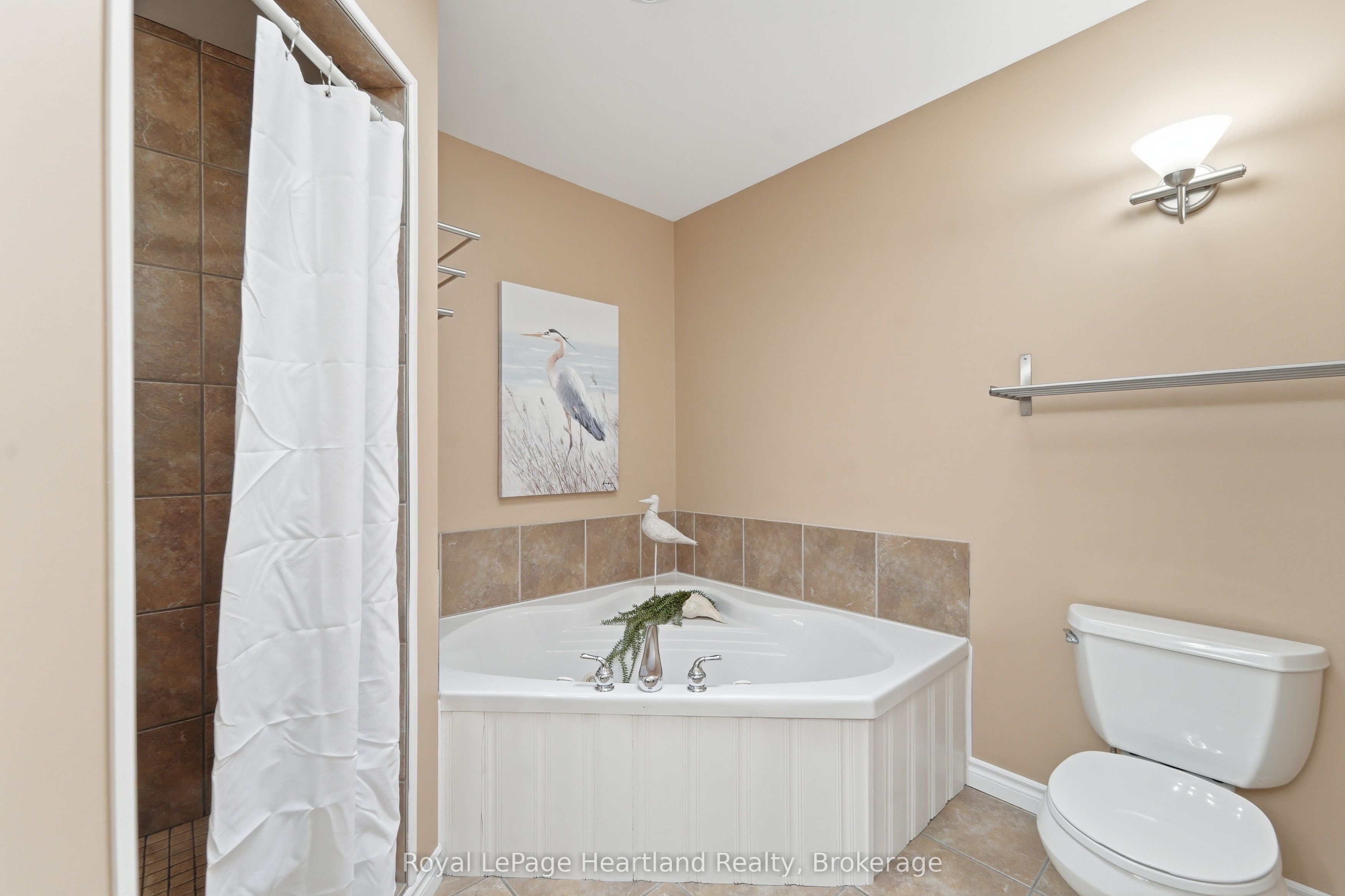 35095 Old River Road N Property Photo 22