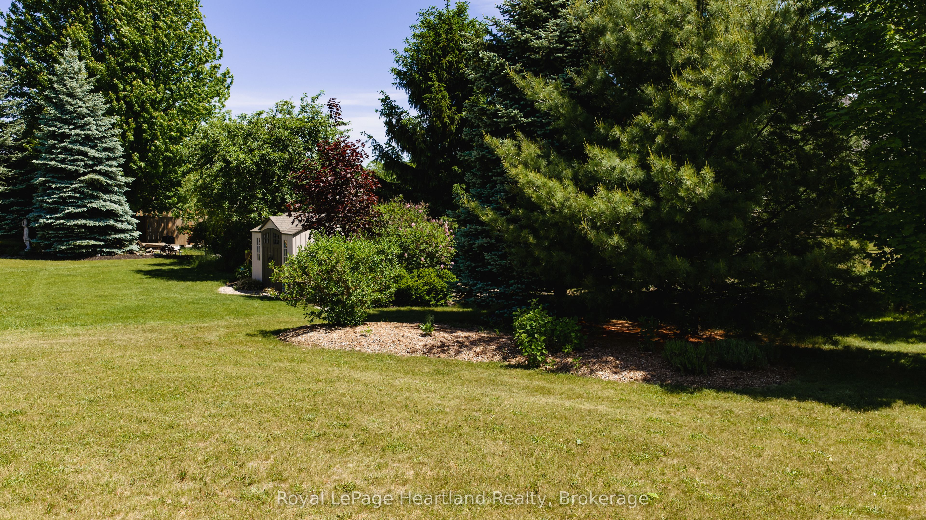 35095 Old River Road N Property Photo 43