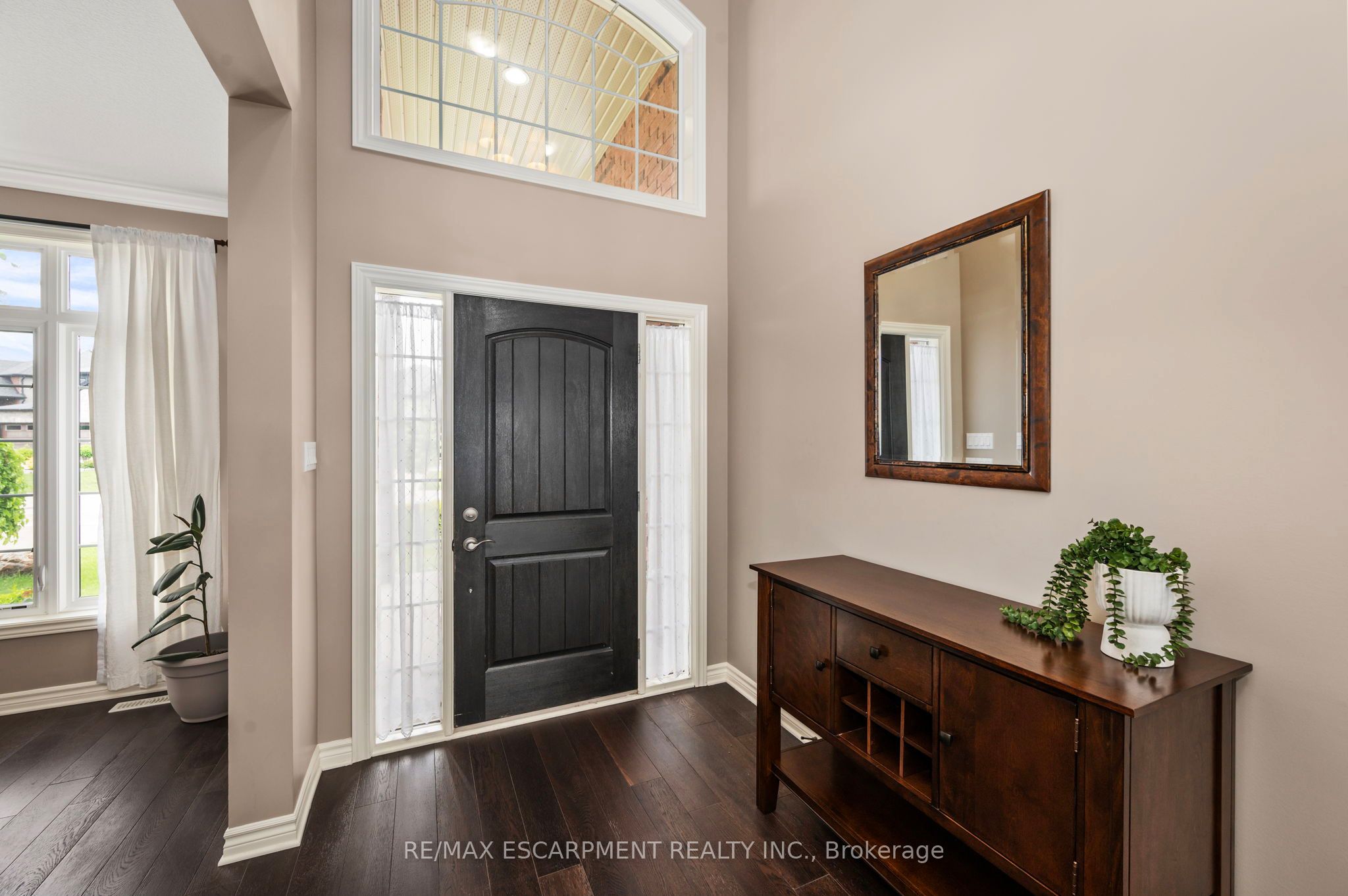 1863 Ballymote Avenue Property Photo 4