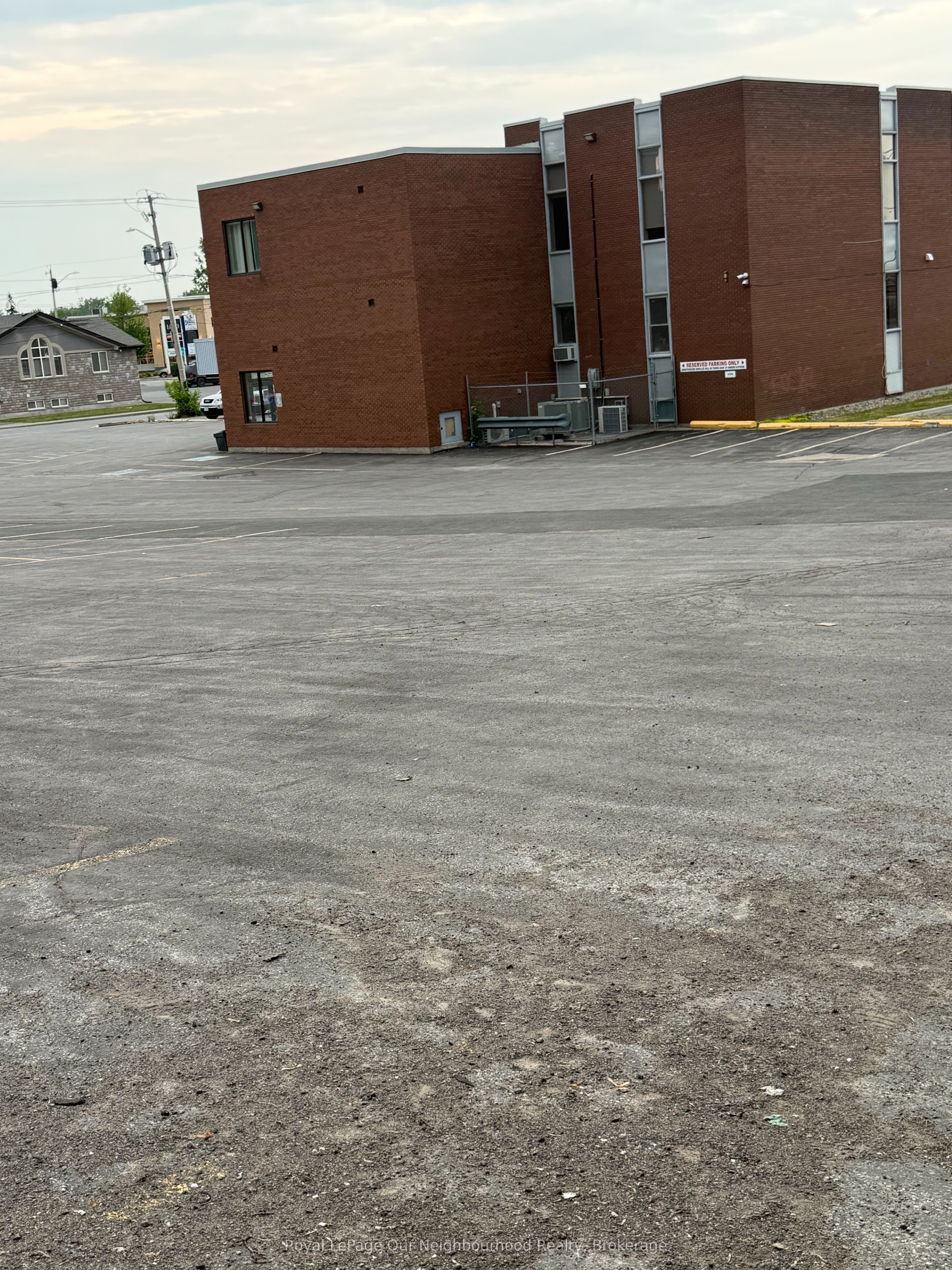 80 Division Street Property Photo 4