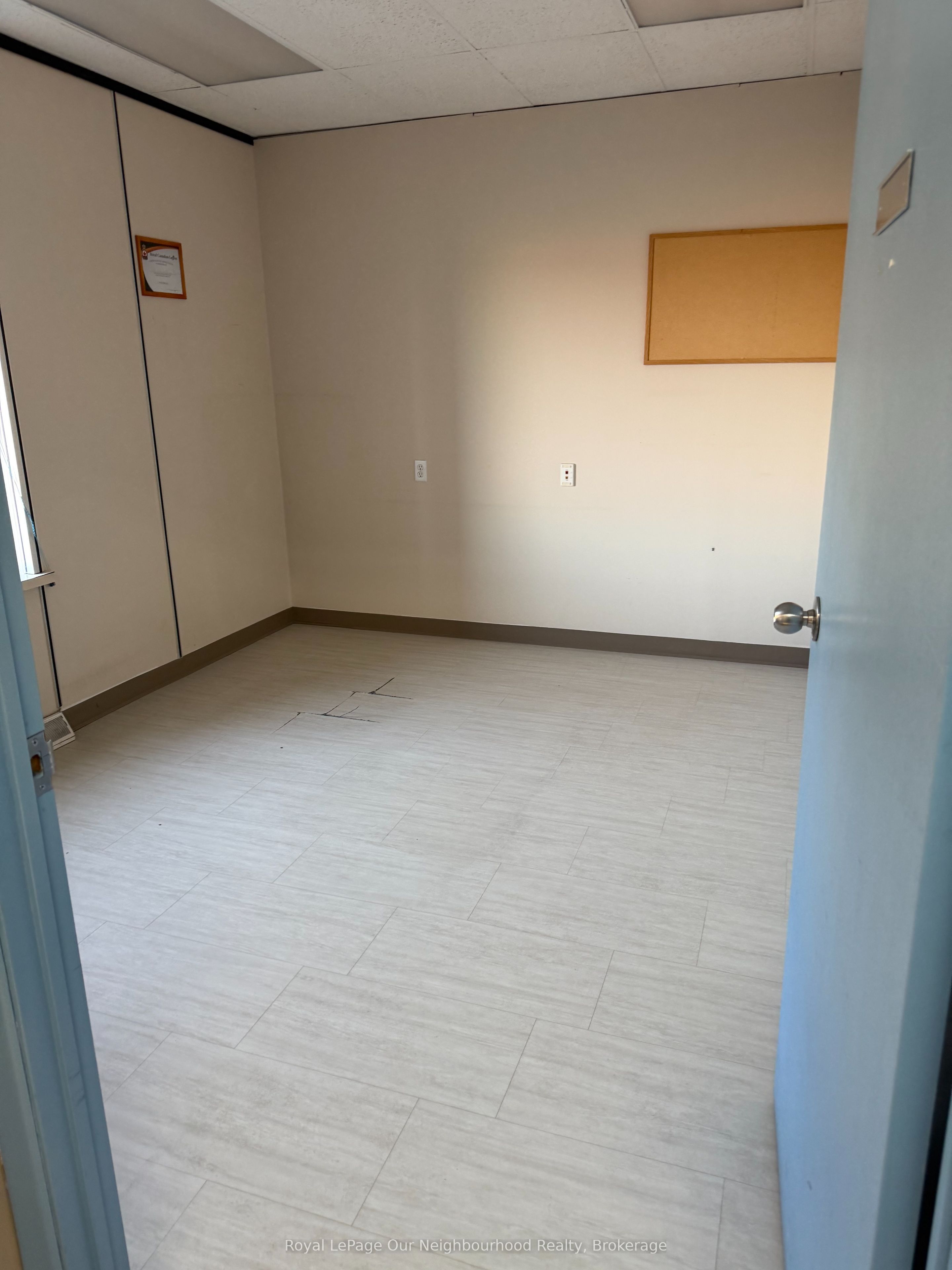 80 Division Street Property Photo 6