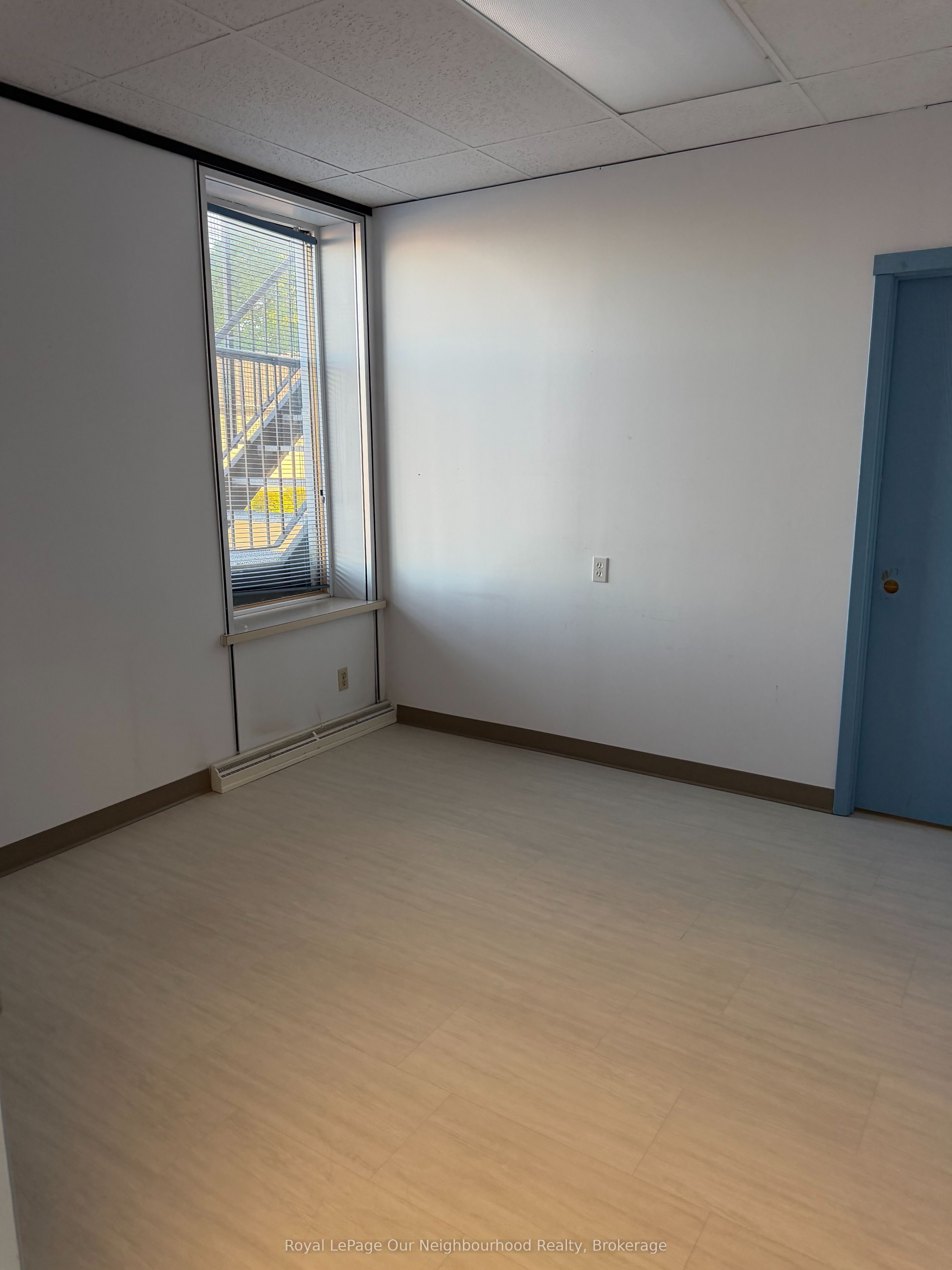 80 Division Street Property Photo 8