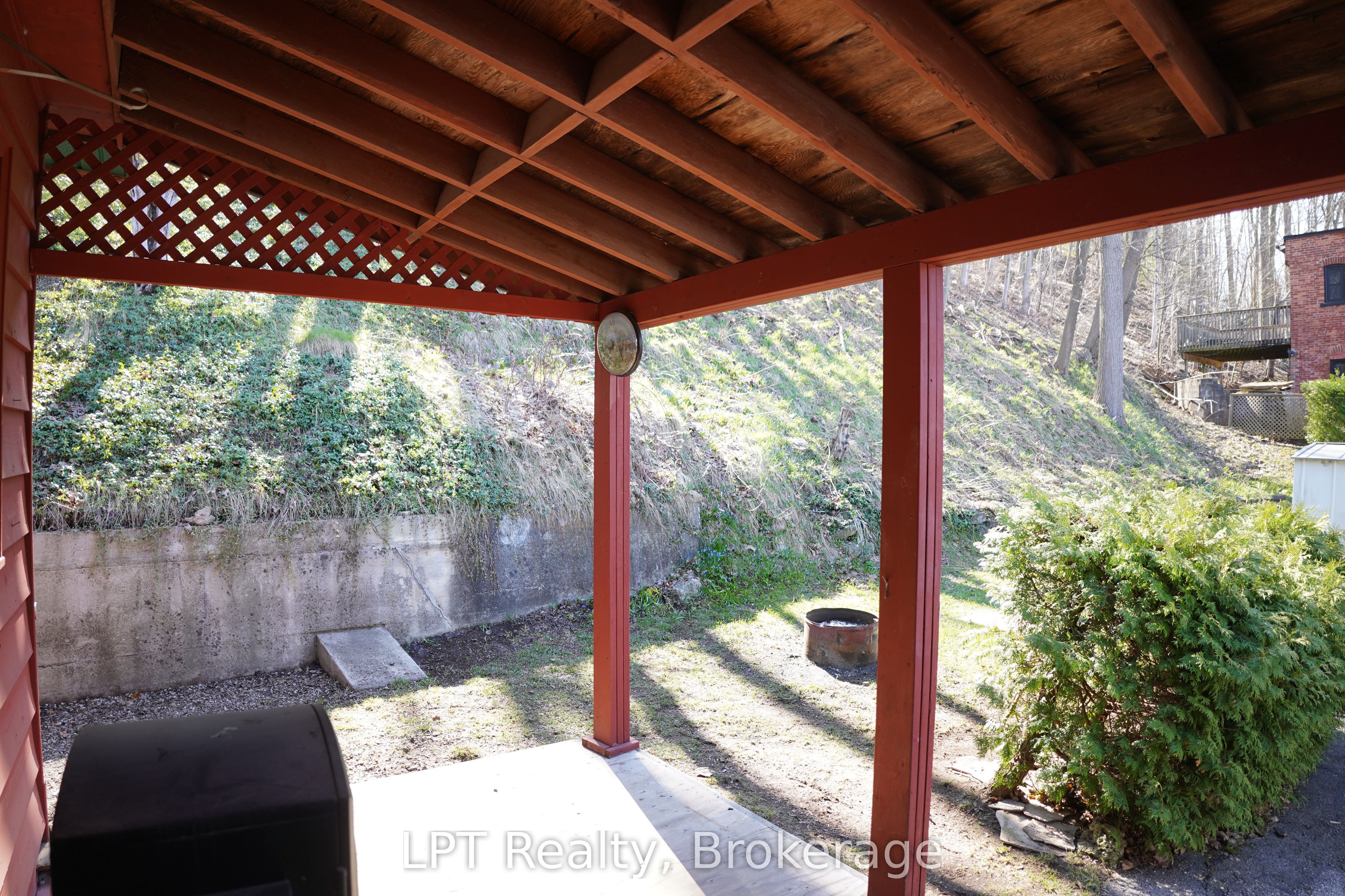 1671 4th Avenue E Property Photo 9