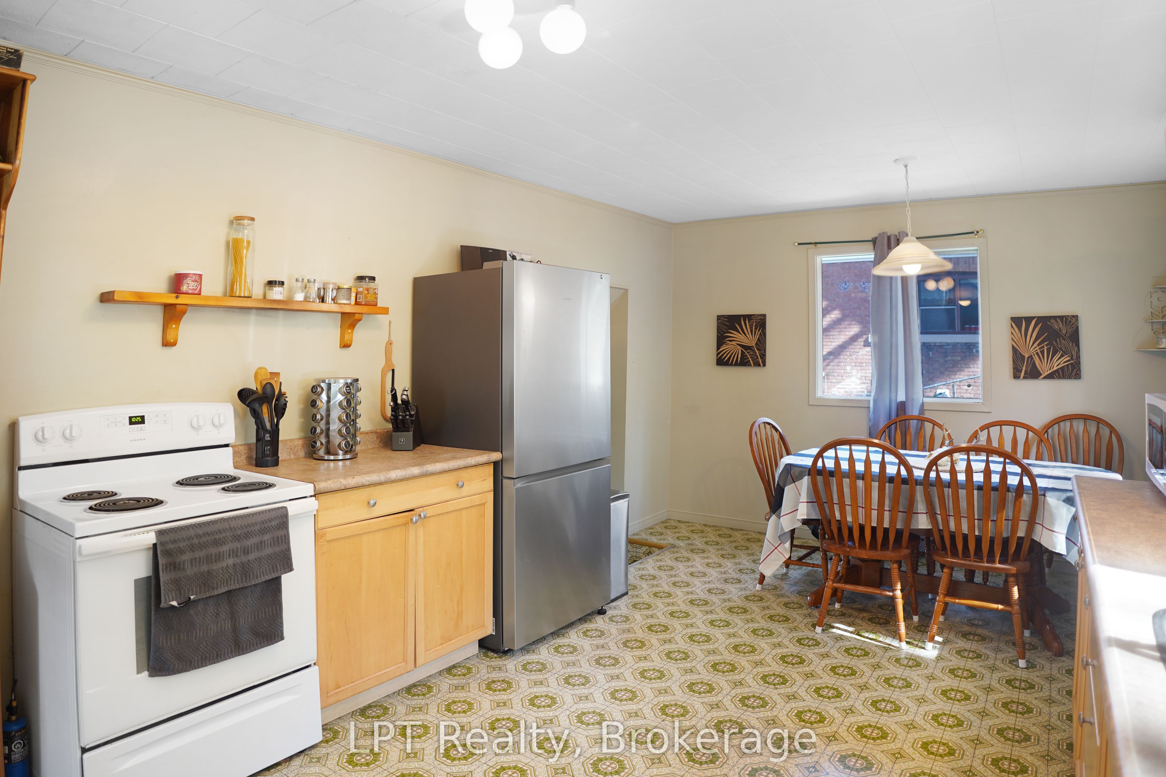 1671 4th Avenue E Property Photo 14