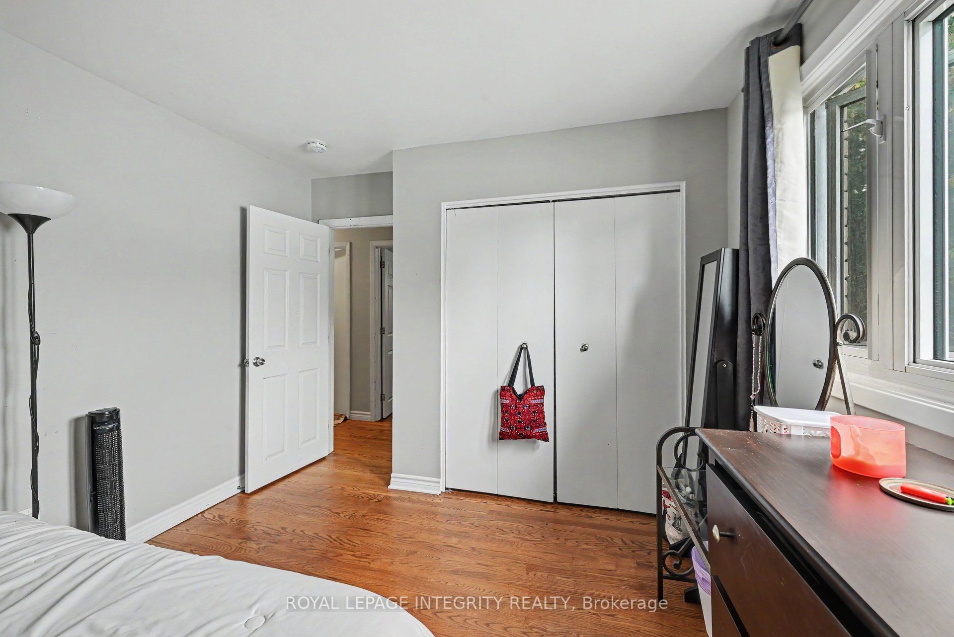 104 Viewmount Drive Property Photo 12