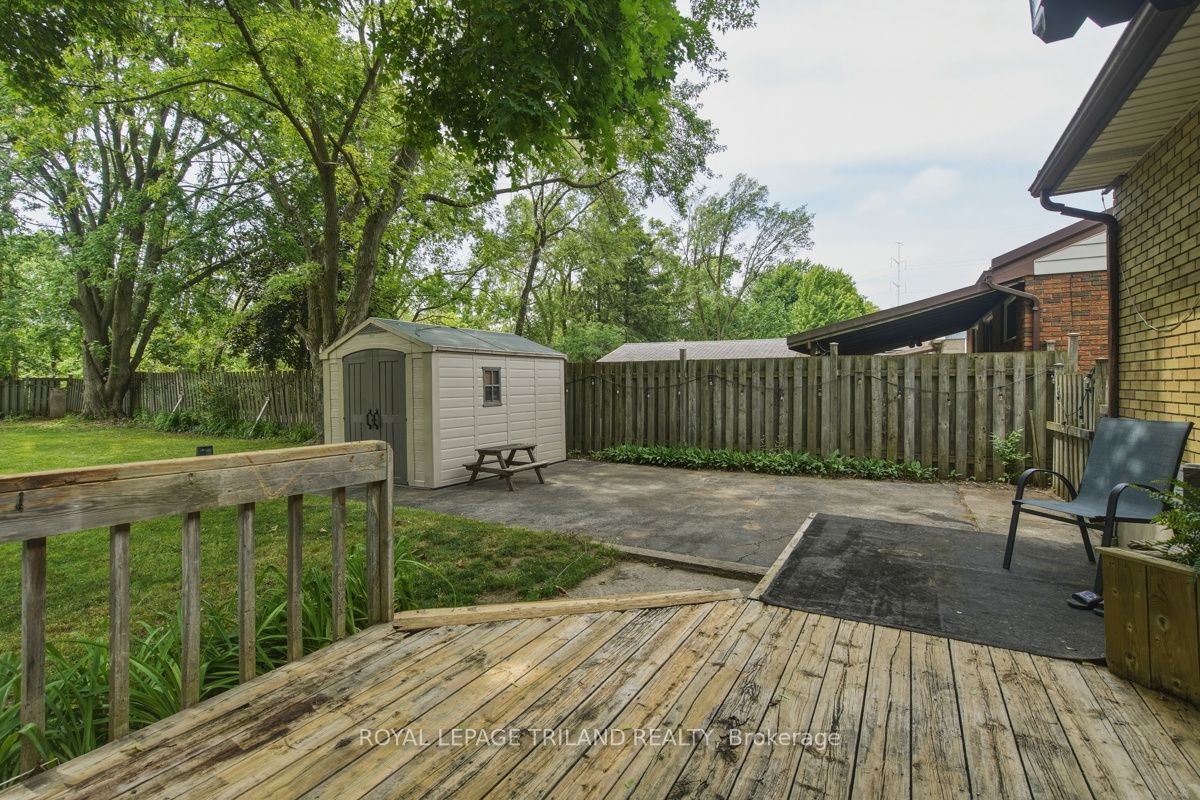 1505 Mclarenwood Terrace Property Photo 35