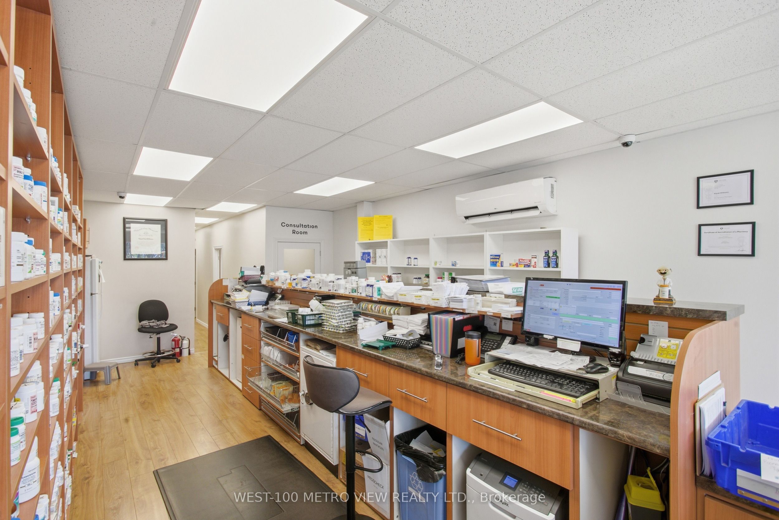 597 Barton Street E Property Photo 6