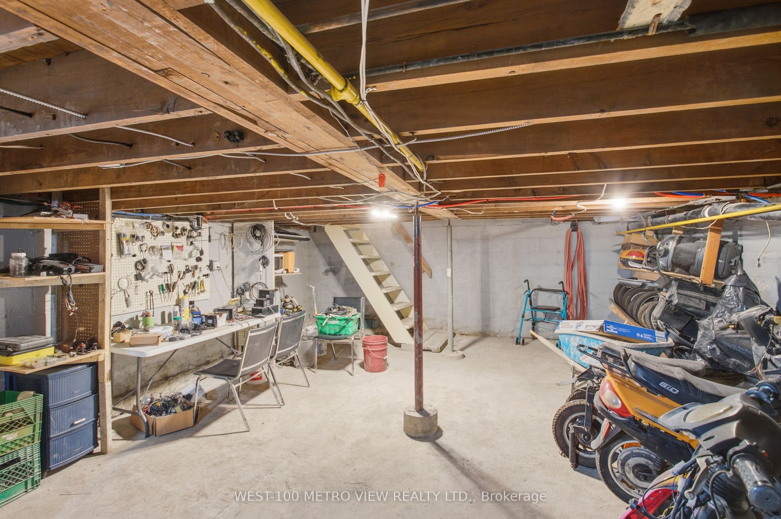 597 Barton Street E Property Photo 22