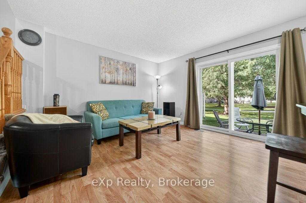 35 Roehampton Crescent Property Photo 19