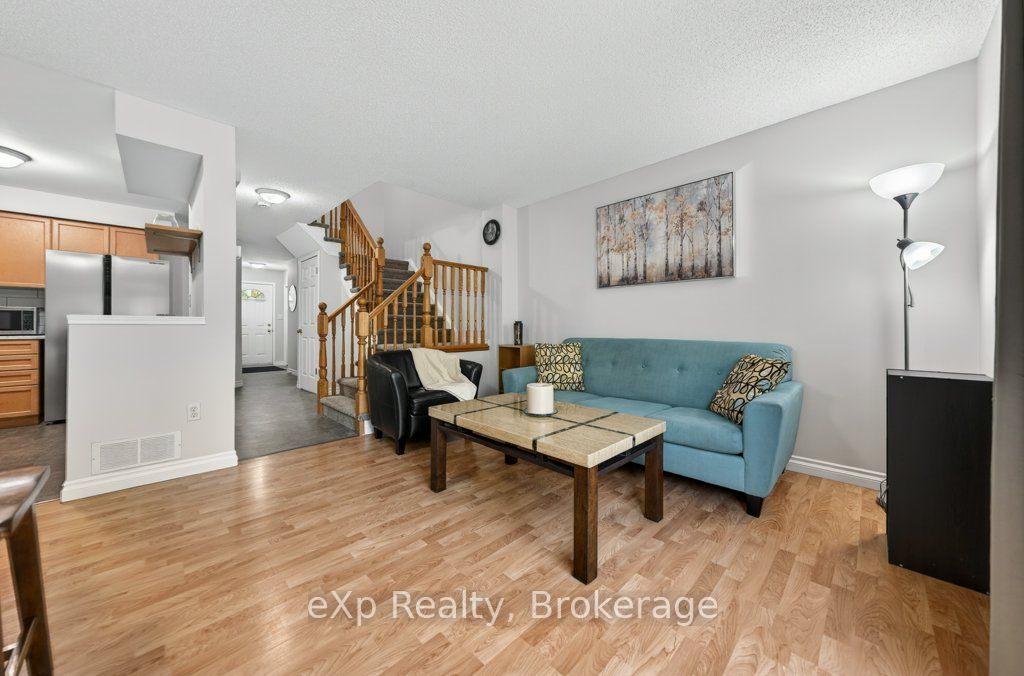 35 Roehampton Crescent Property Photo 20