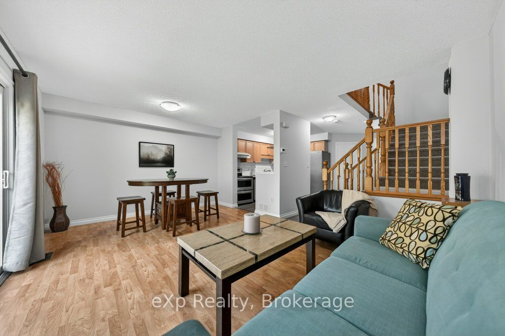 35 Roehampton Crescent Property Photo 21