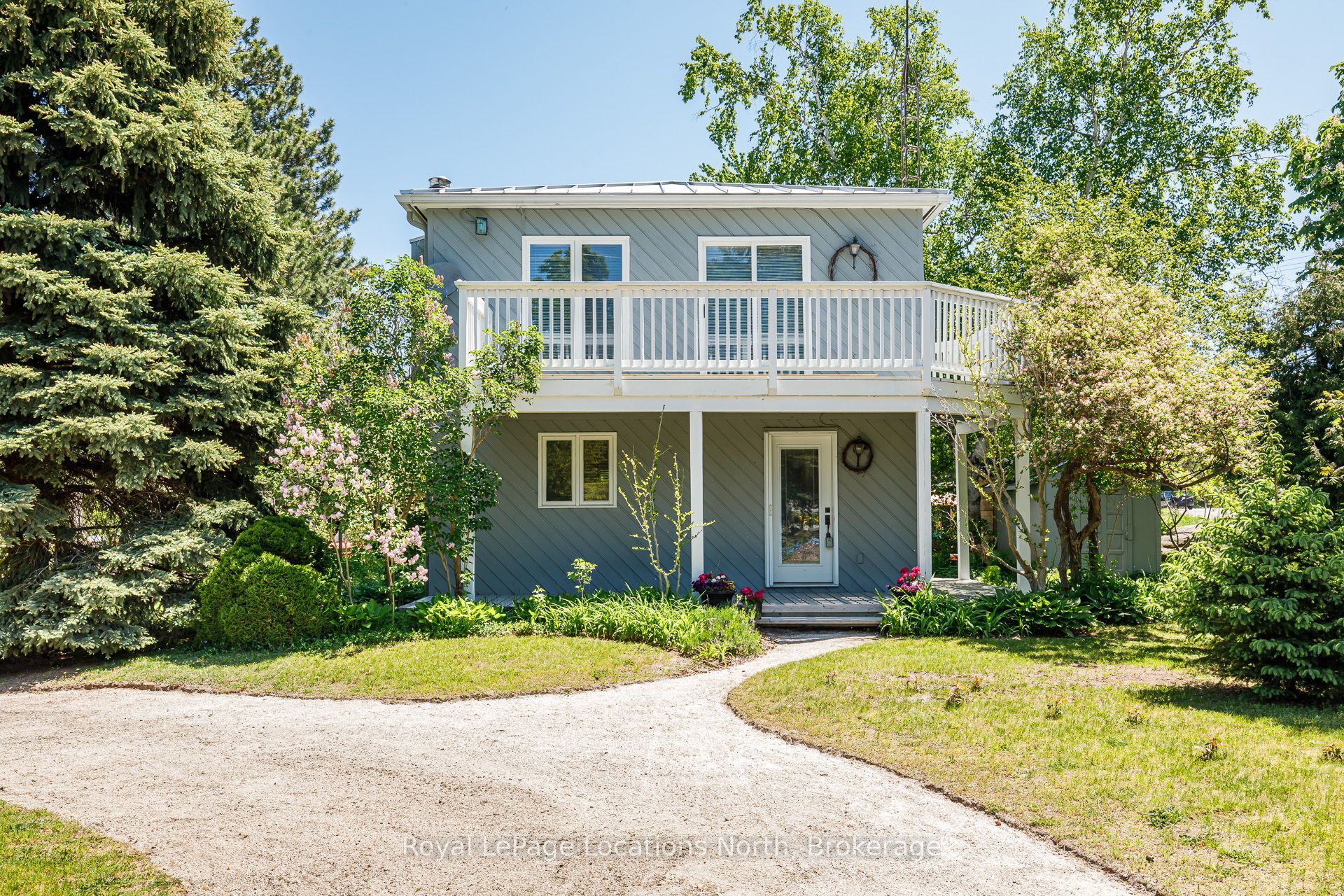 102 Fraser Crescent Property Photo 1
