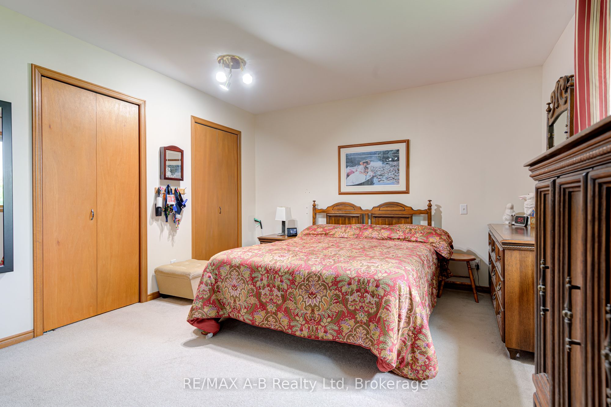 137 Mitchell Court Property Photo 15