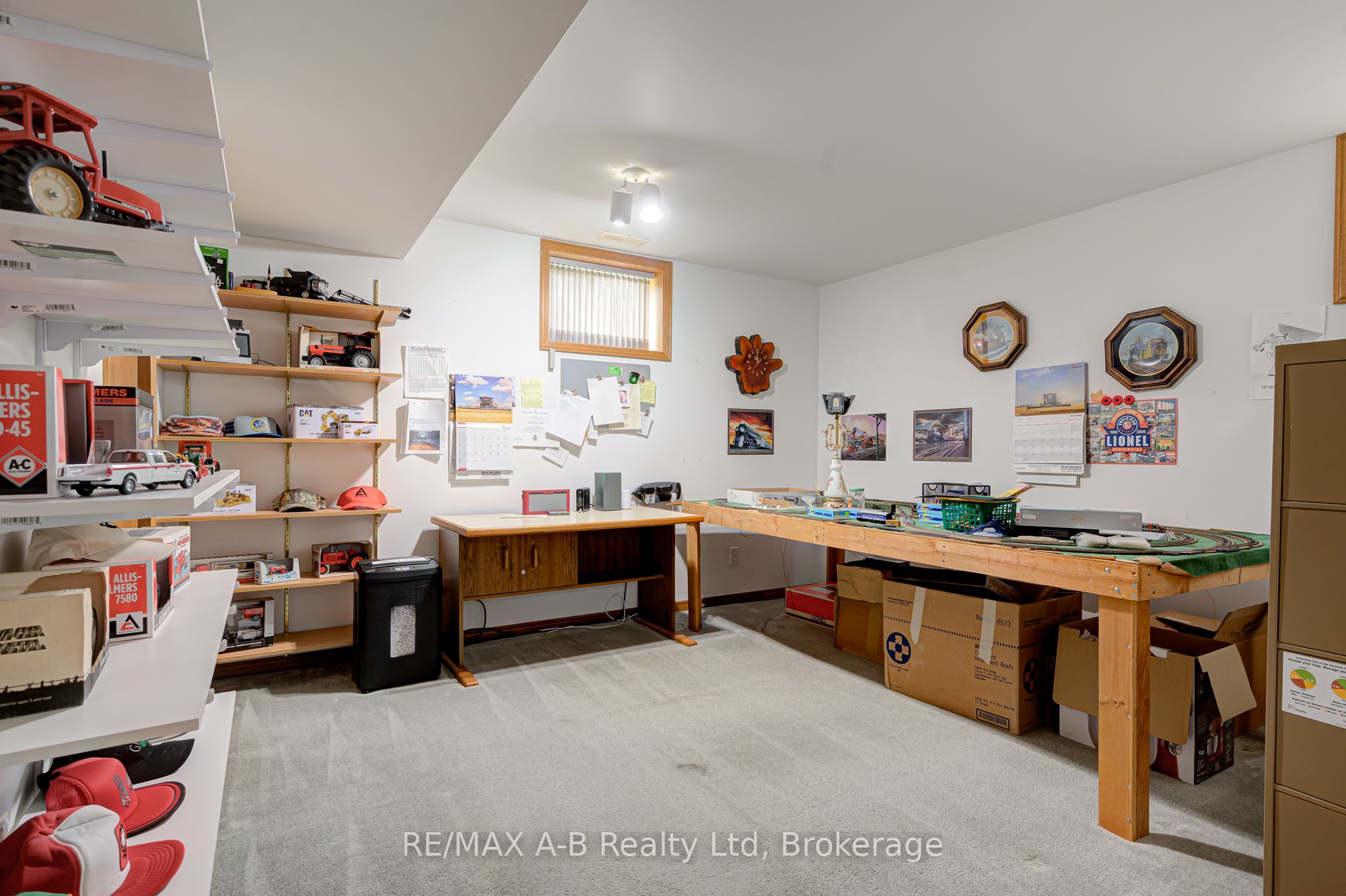 137 Mitchell Court Property Photo 33