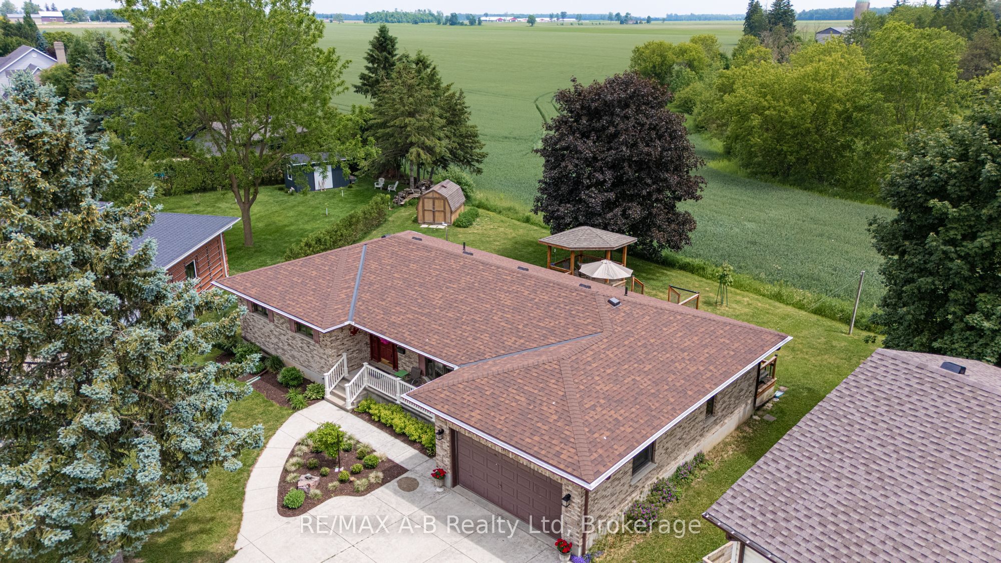 137 Mitchell Court Property Photo 45