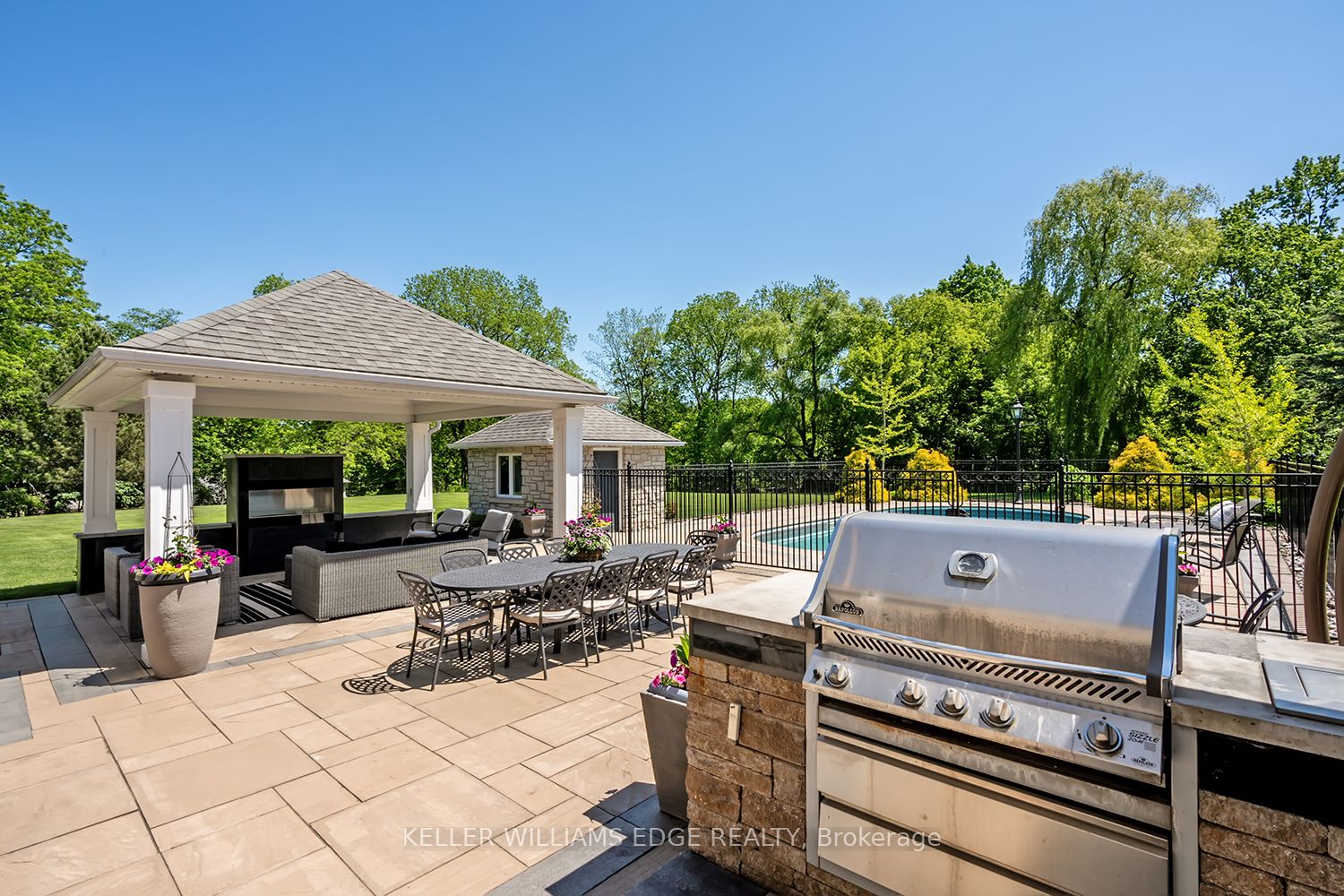 938 Governor's Road Property Photo 33