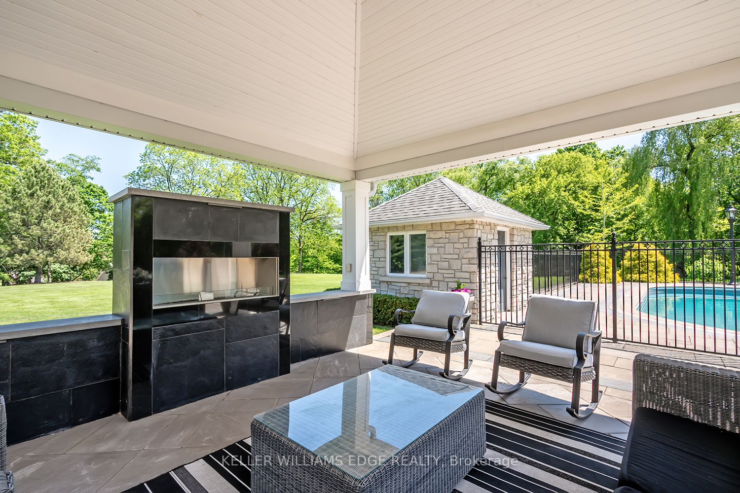 938 Governor's Road Property Photo 34