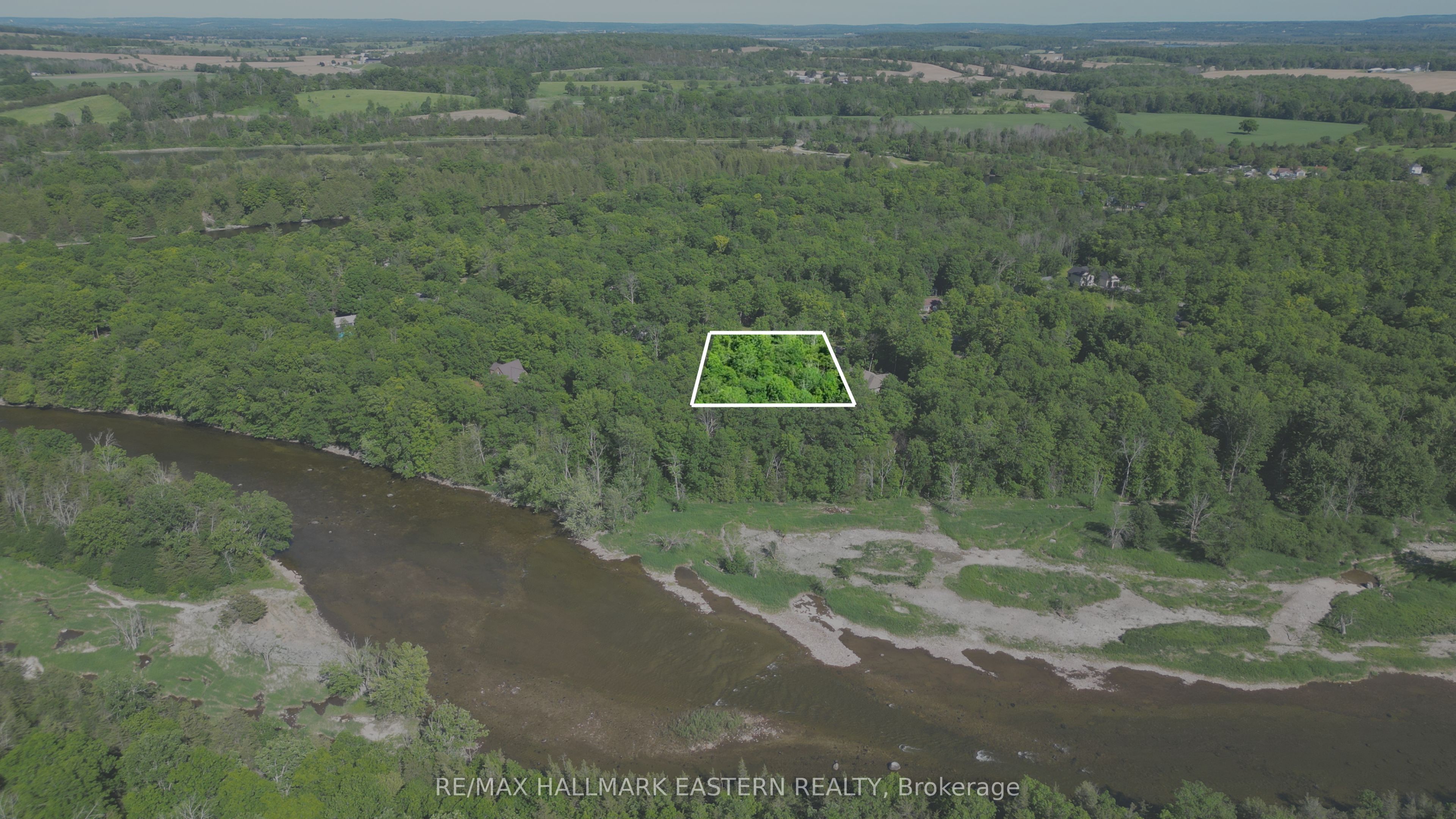 20 Riverside Drive Property Photo 4