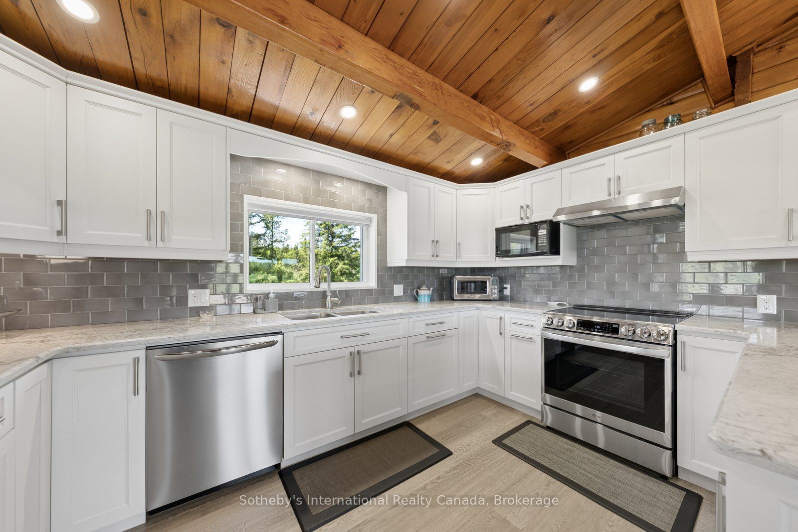 362 Mcgarry Road Property Photo 14