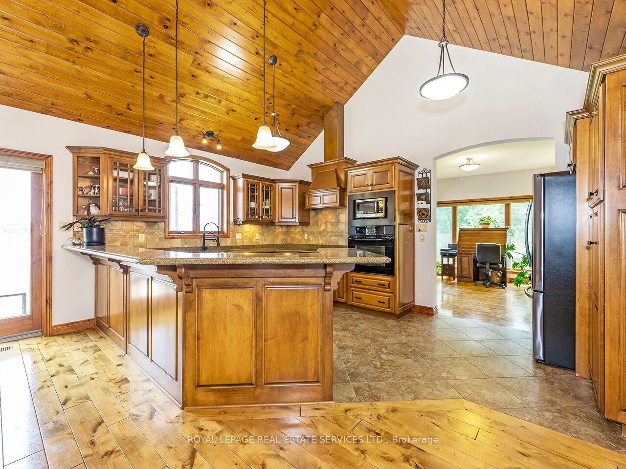 114 Islandview Lane Property Photo 13