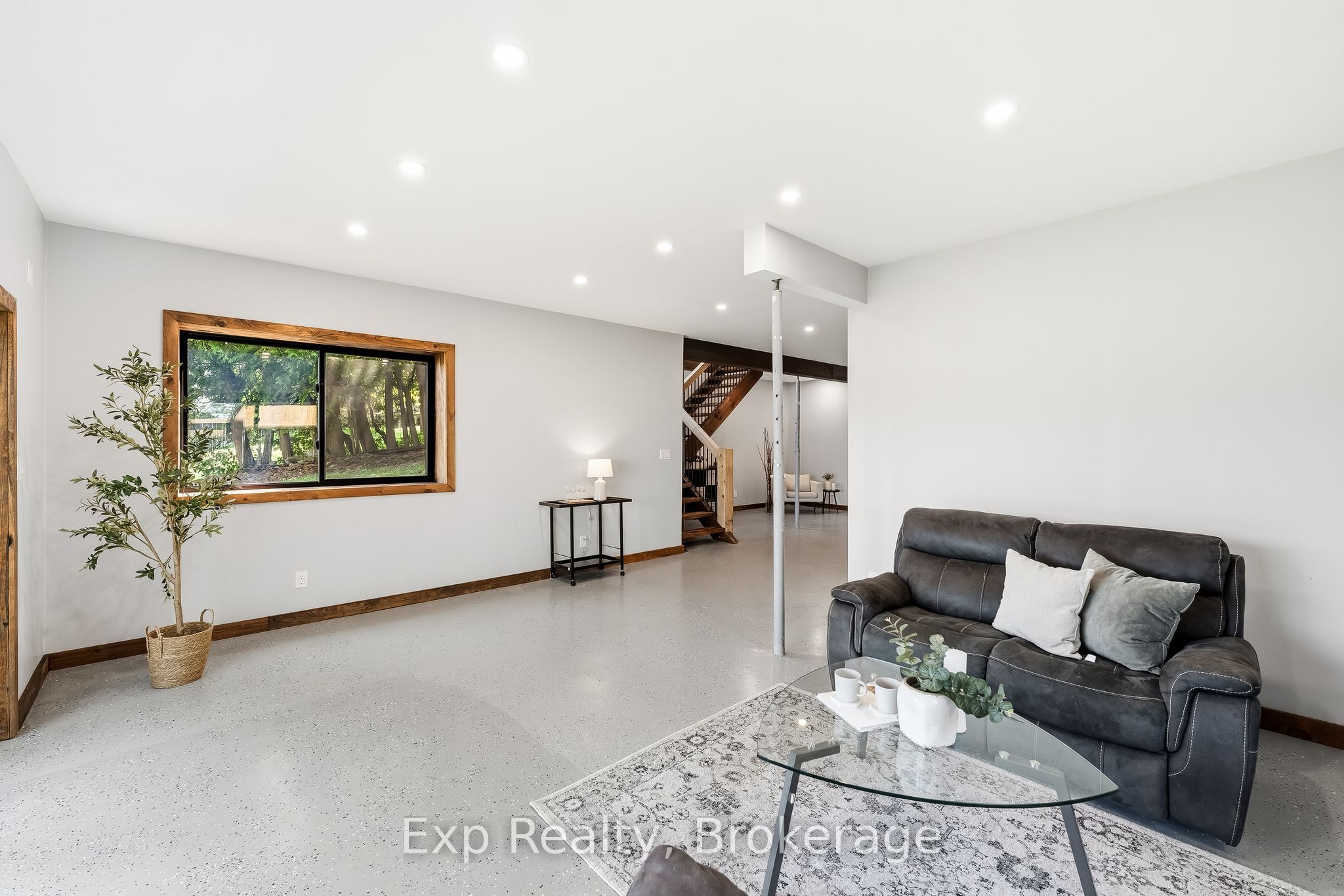 8745 Shearer Pt Road Property Photo 32