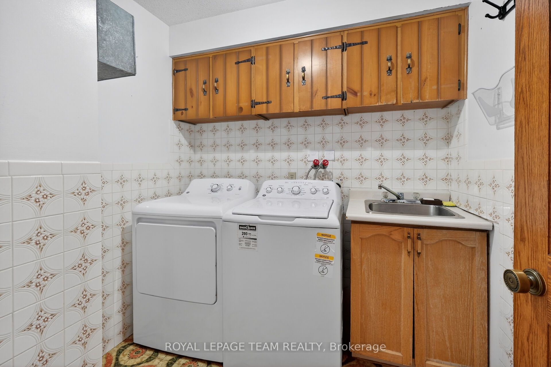33 Norice Street Property Photo 32